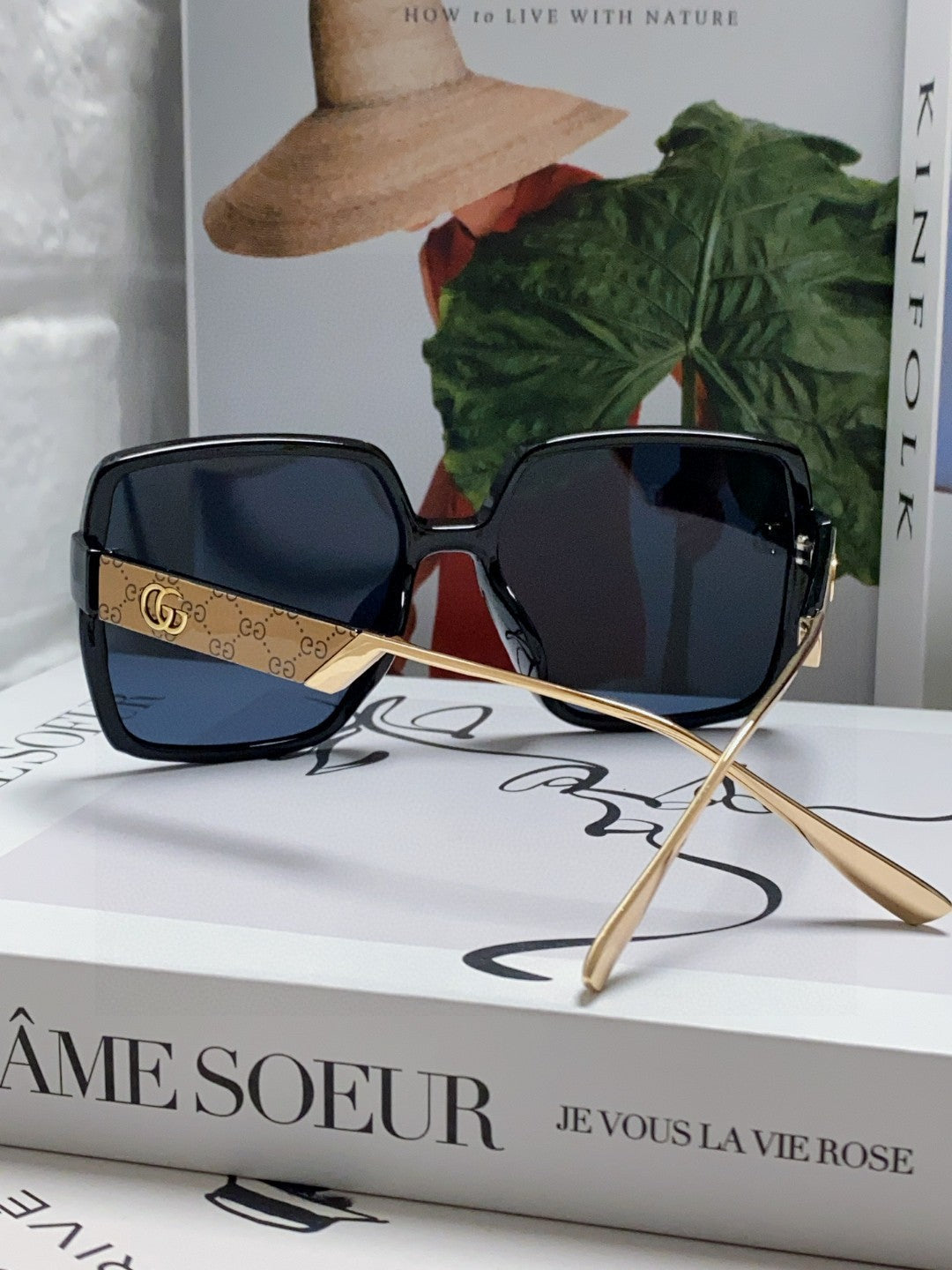 SQUARE FRAME SUNGLASSES  567447 IN ACETATE
