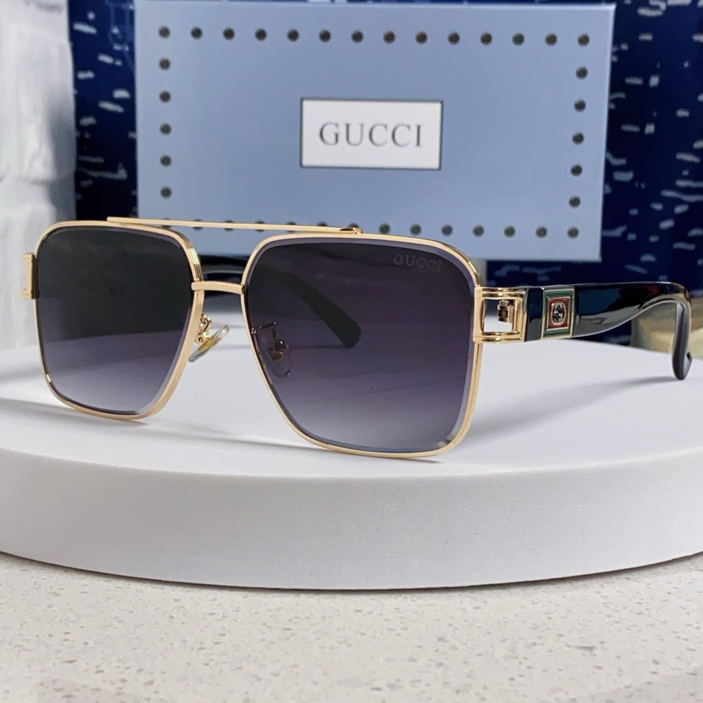 SQUARE FRAME SUNGLASSES 576906 IN METAL