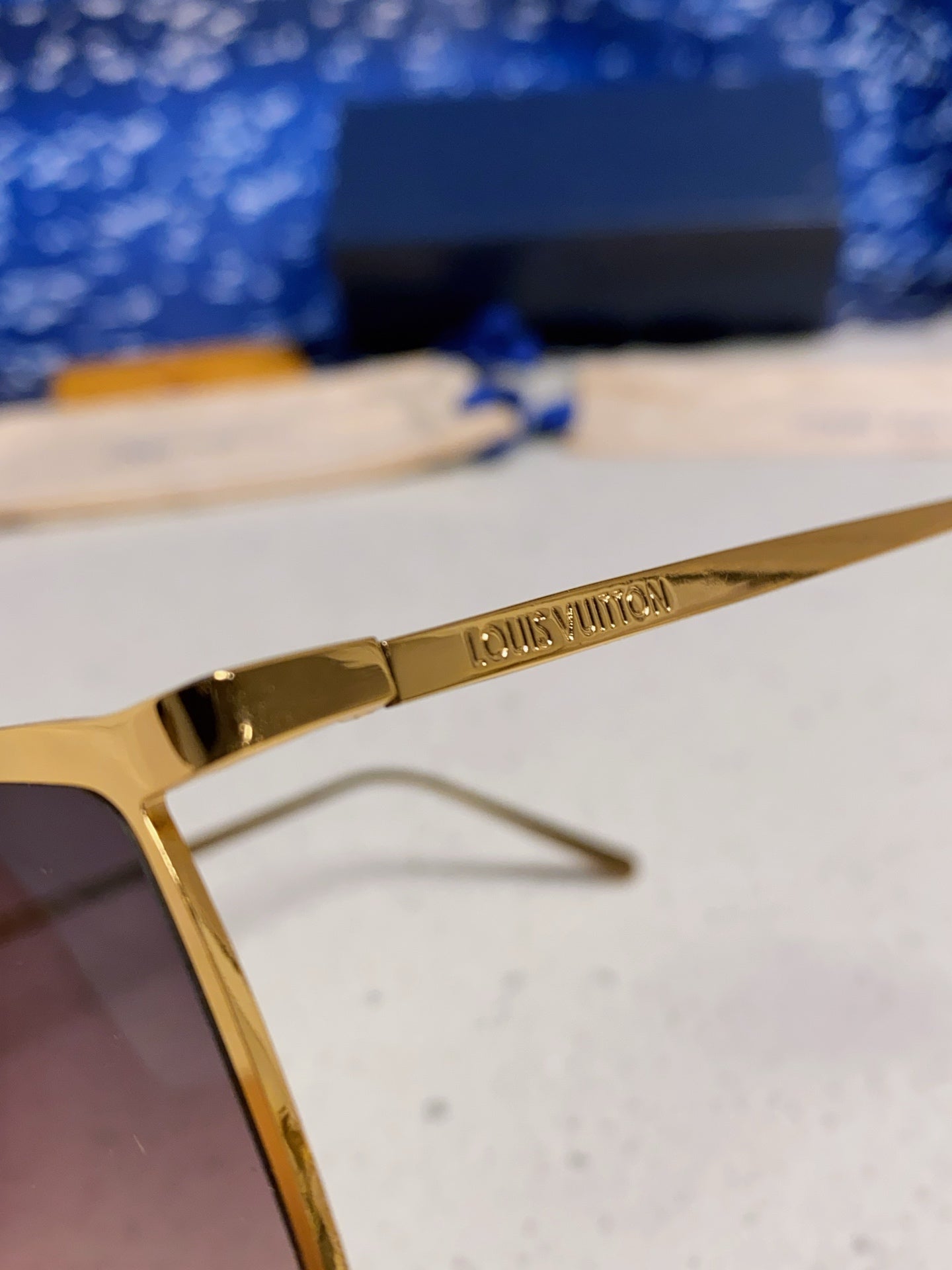 GOLDEN MASK SUNGLASSES 582732 IN GOLD METAL DARK GREY SMOKE LENSES