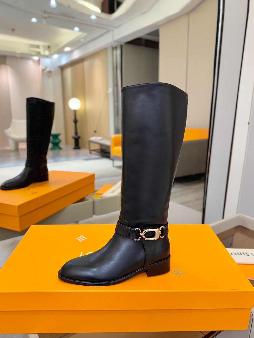 LV 25 Martin Boots 30 Black Calfskin 573885