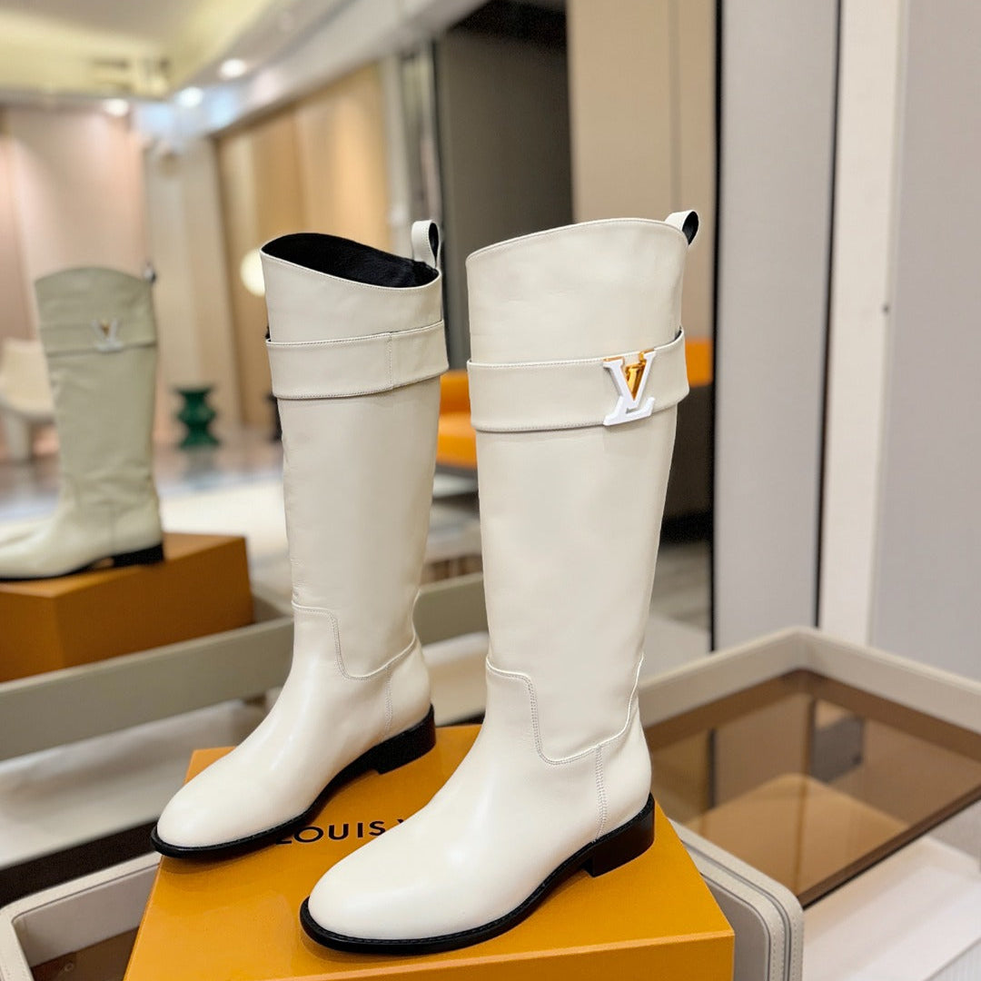 LV 25 Metal Buckle Riding Boots White Sheepskin 573890