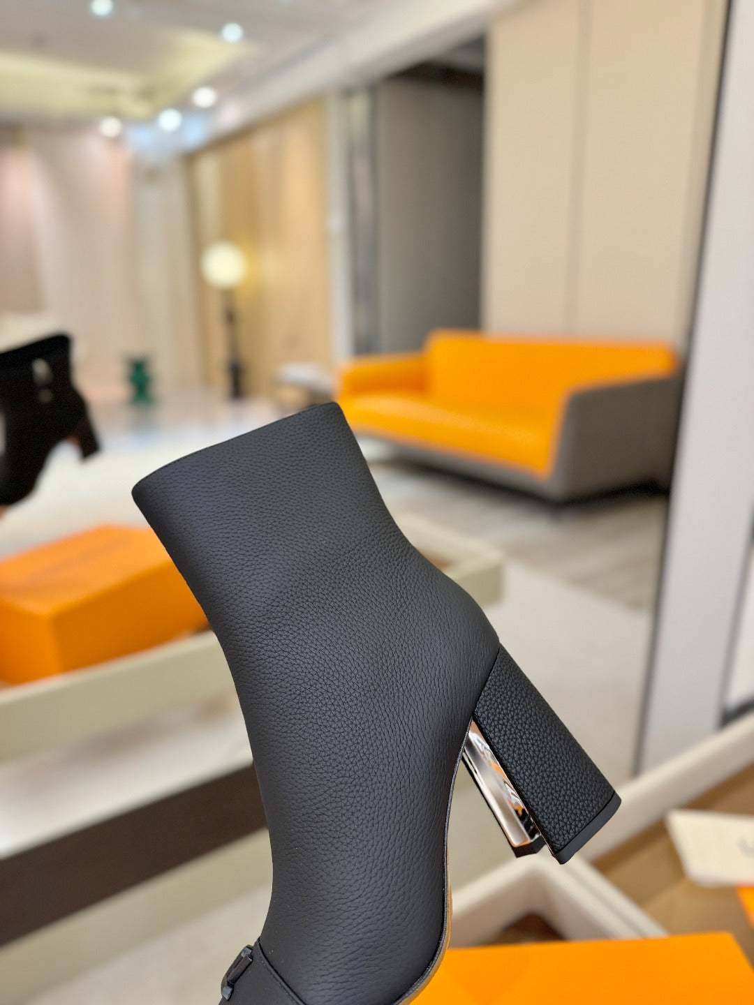 LV Ankle Boots 90 Black Calfskin 573717