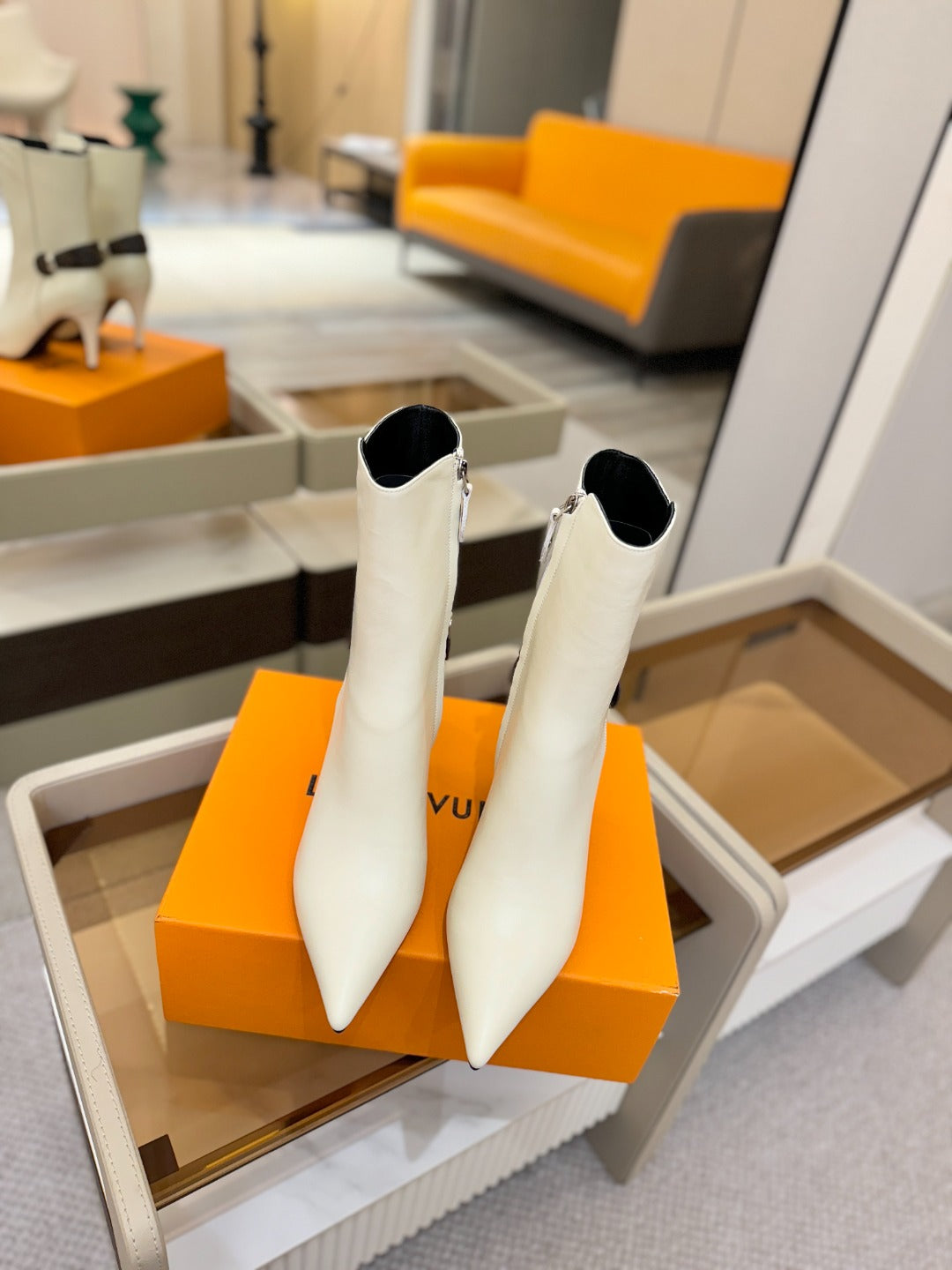 LV 25 Runway Ankle Boots 90 White  Calfskin 573862