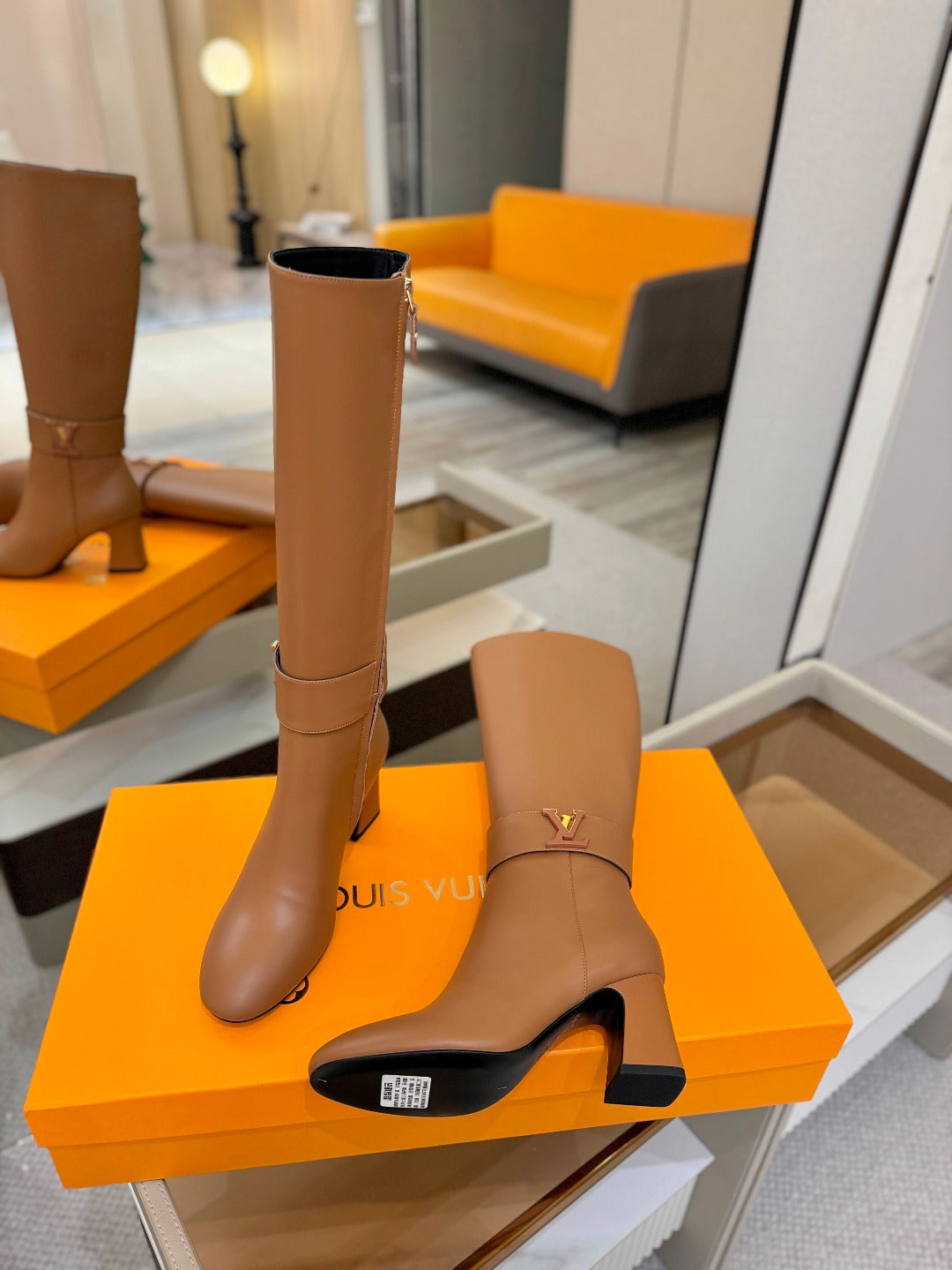 LV 25 Long Boots 75 Camel Sheepskin 573742