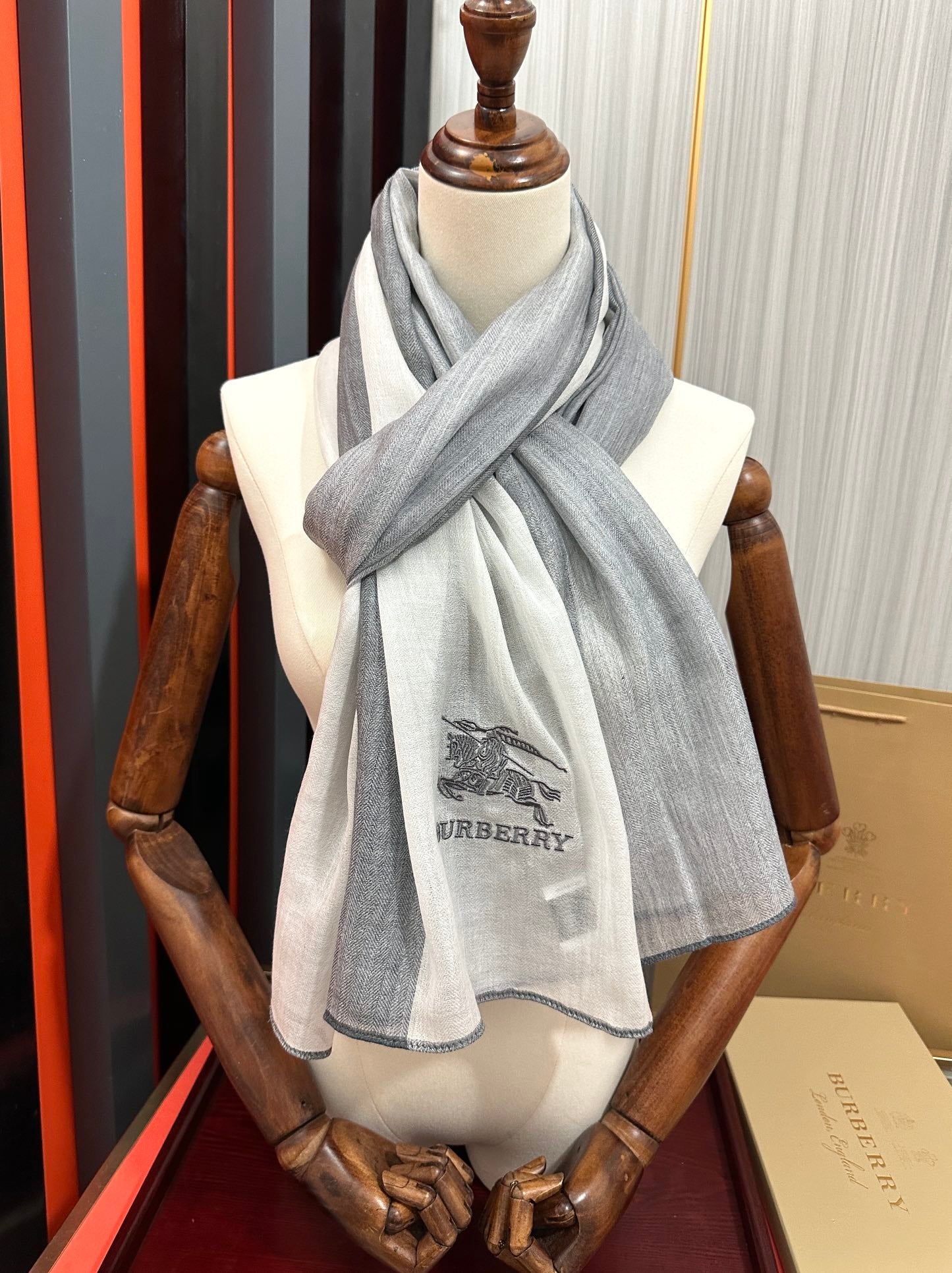 BBR Double-Sided Scarf 200CM Gray White Cashmere 292975