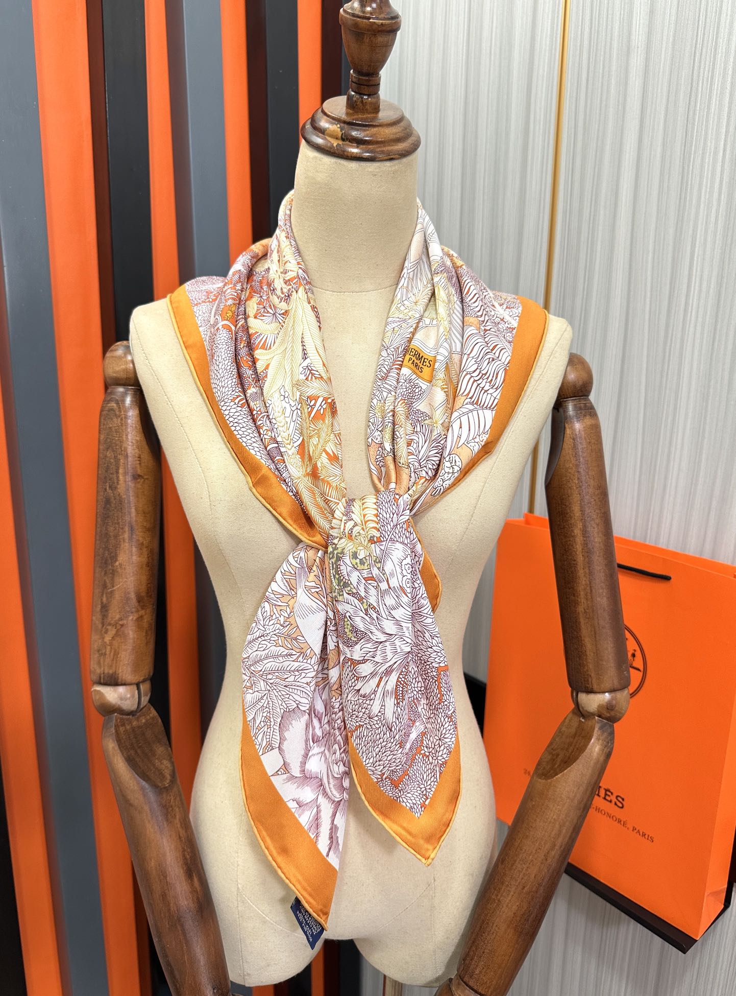 HM 25s Scarf 90cm Orange Light Pink Cashmere Silk 965568