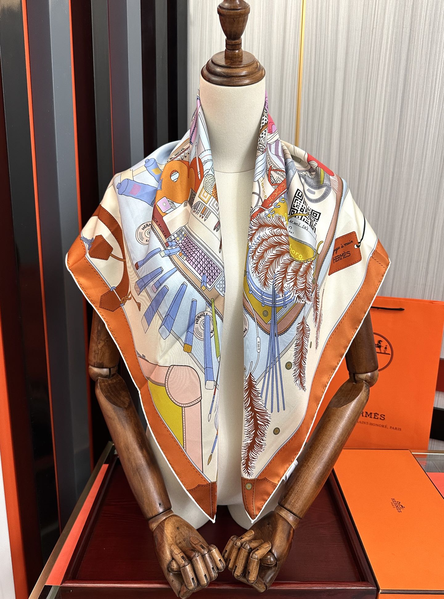 HM 25s Major Scarf 90cm Orange Colorful Cashmere 972934