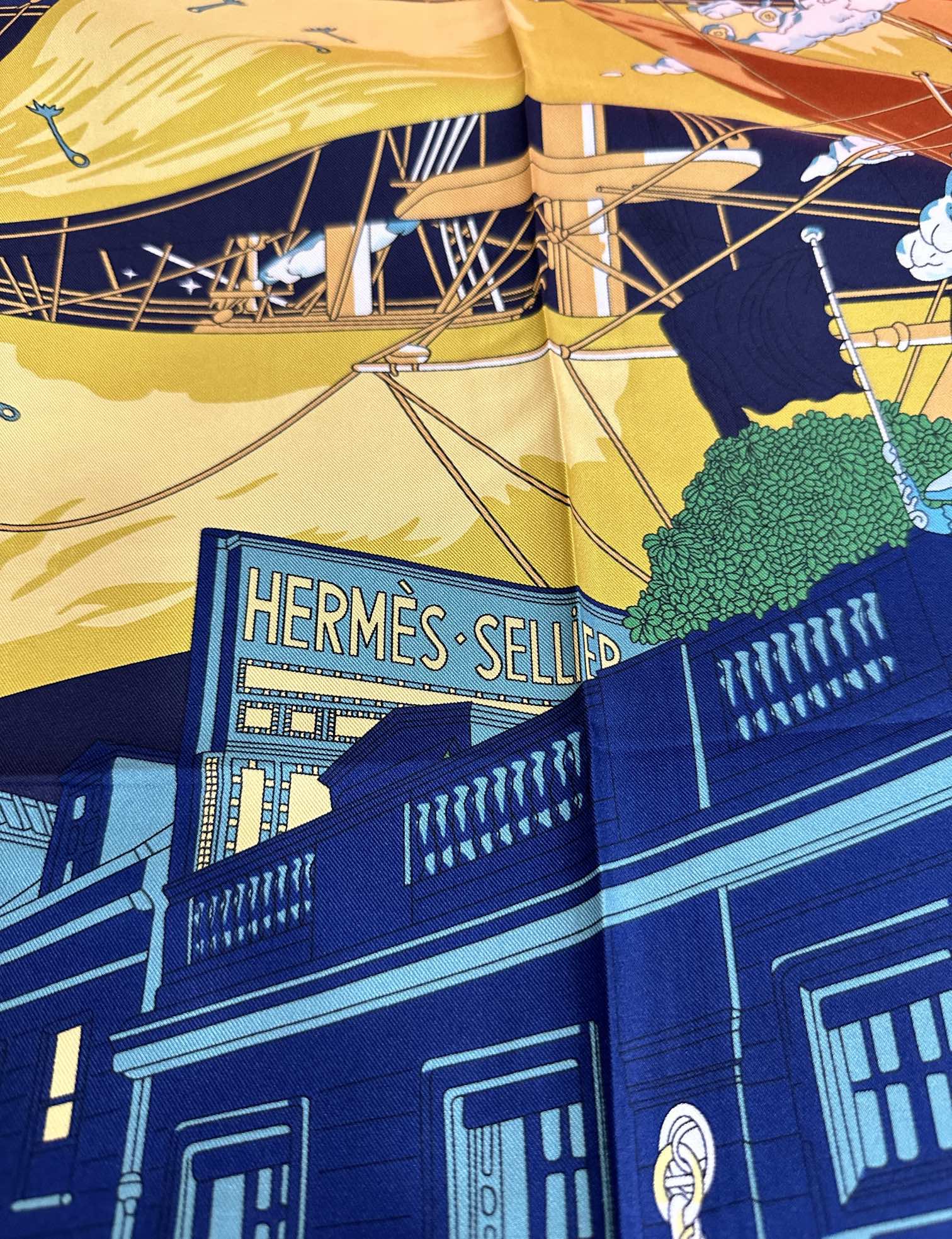 HM 25s Major Scarf 90cm Blue Yellow Cashmere 972936