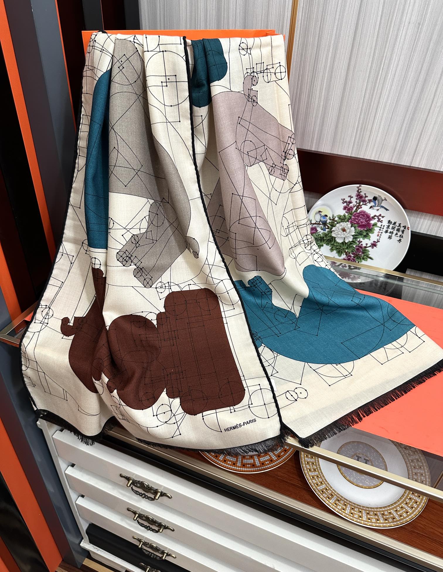 HM 25s Scarf 185 Blue Brown Creams Cashmere 976447