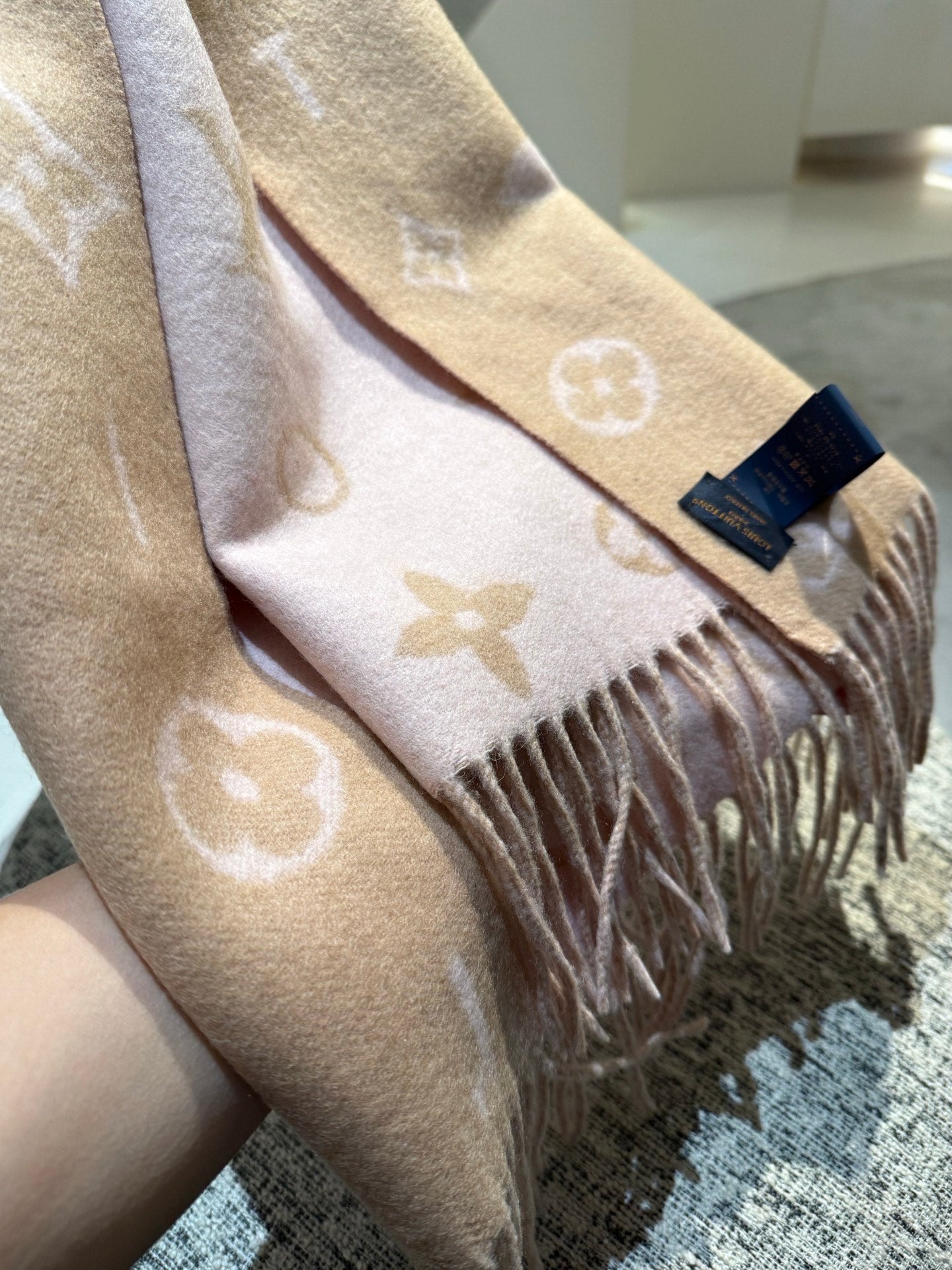 LV Reykjavik Scarf 220cm Pink Light Brown Cashmere 967213