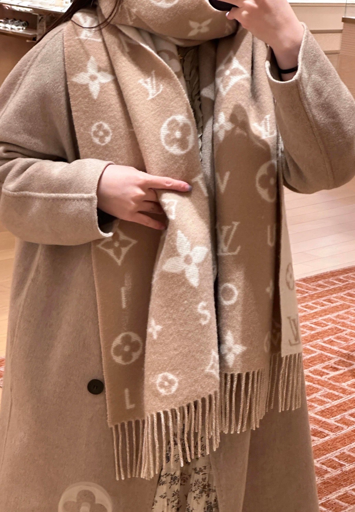 LV Reykjavik Scarf 220cm Brown Beige Cashmere 967214