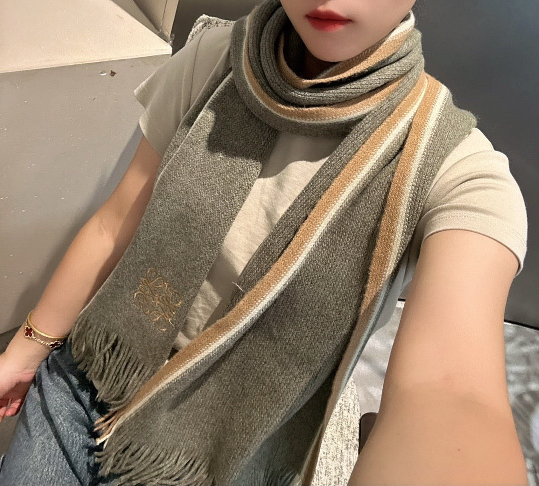 Loewe Scarf 180CM  Dark Green Cashmere 968540