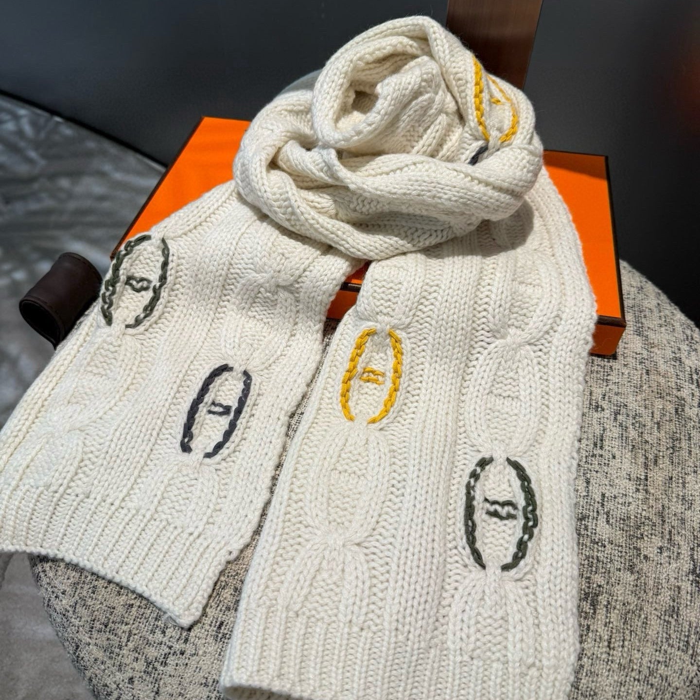 HM Cable Knit Scarf 170CM Ivory Hand-Woven 969372