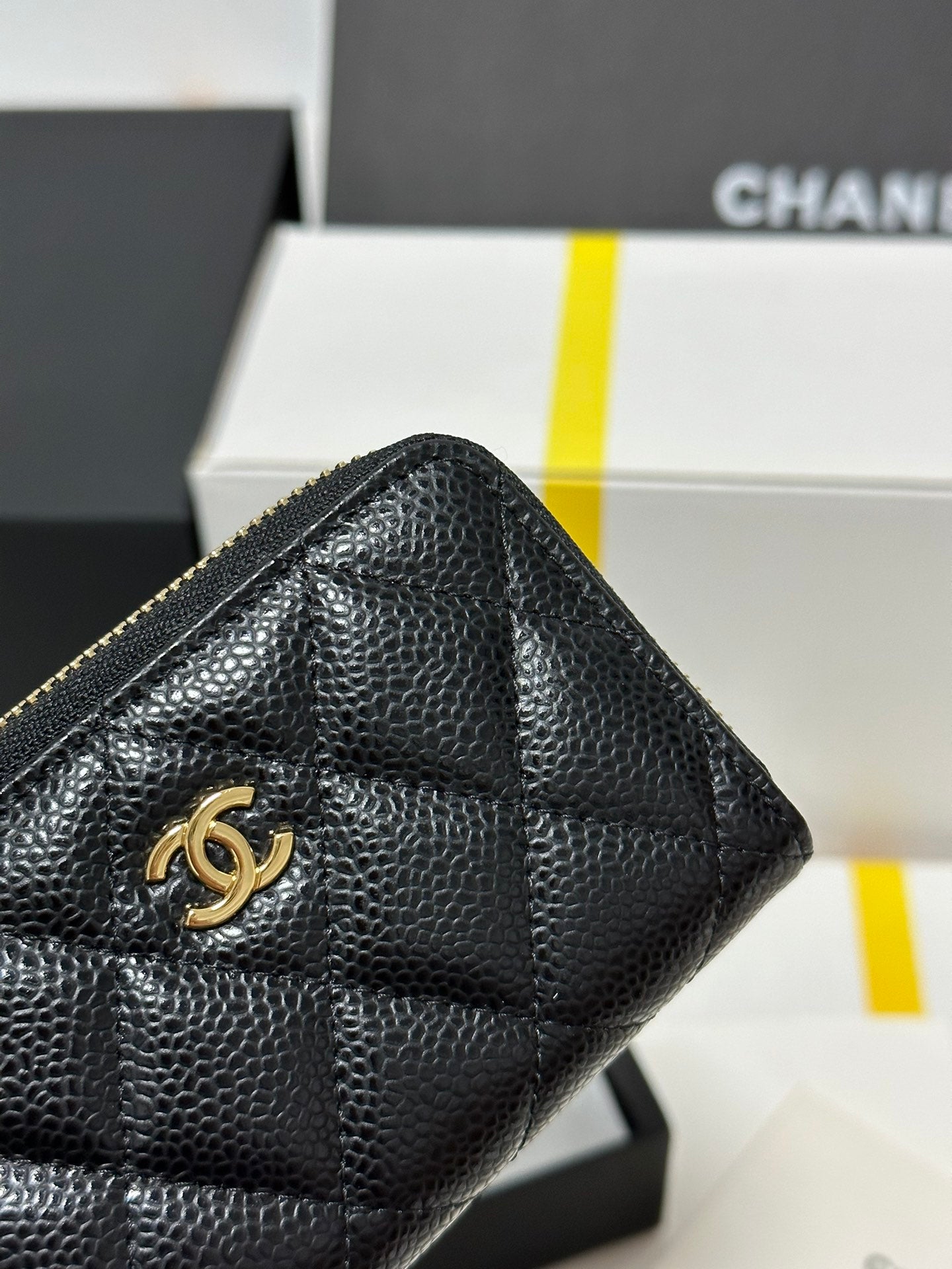 CC Classic Zipped Coin Purse Black  Quilted Caviar Gold Buckle 243691