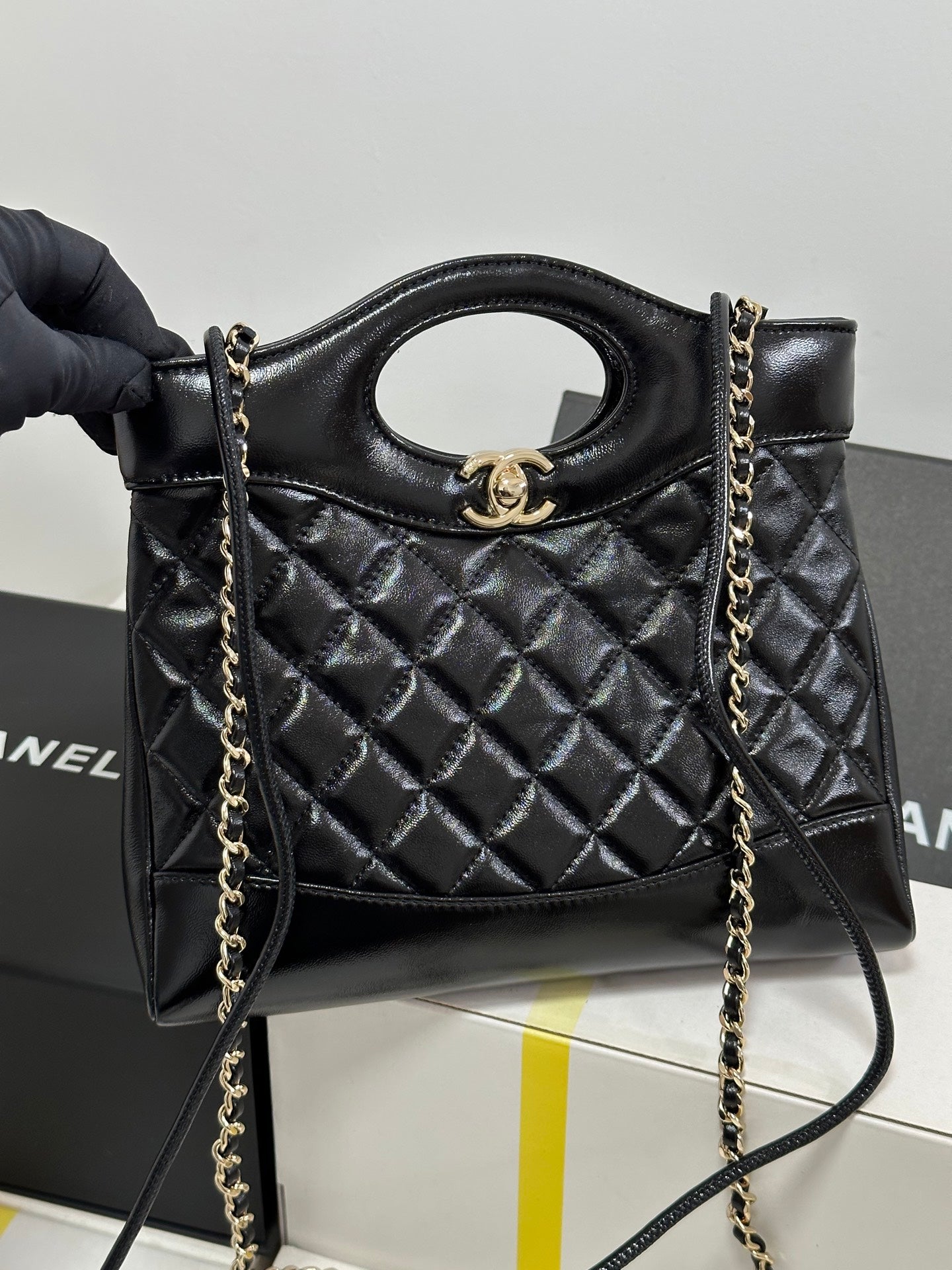 CC 25P Mini 31 Bag Black Waxed Sheepskin Gold Hardware 243582