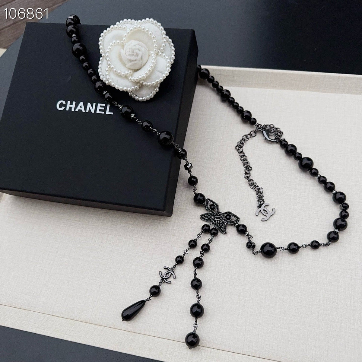 Chanel 2026 Butterfly Buckle Pearl Chain Belt 197844