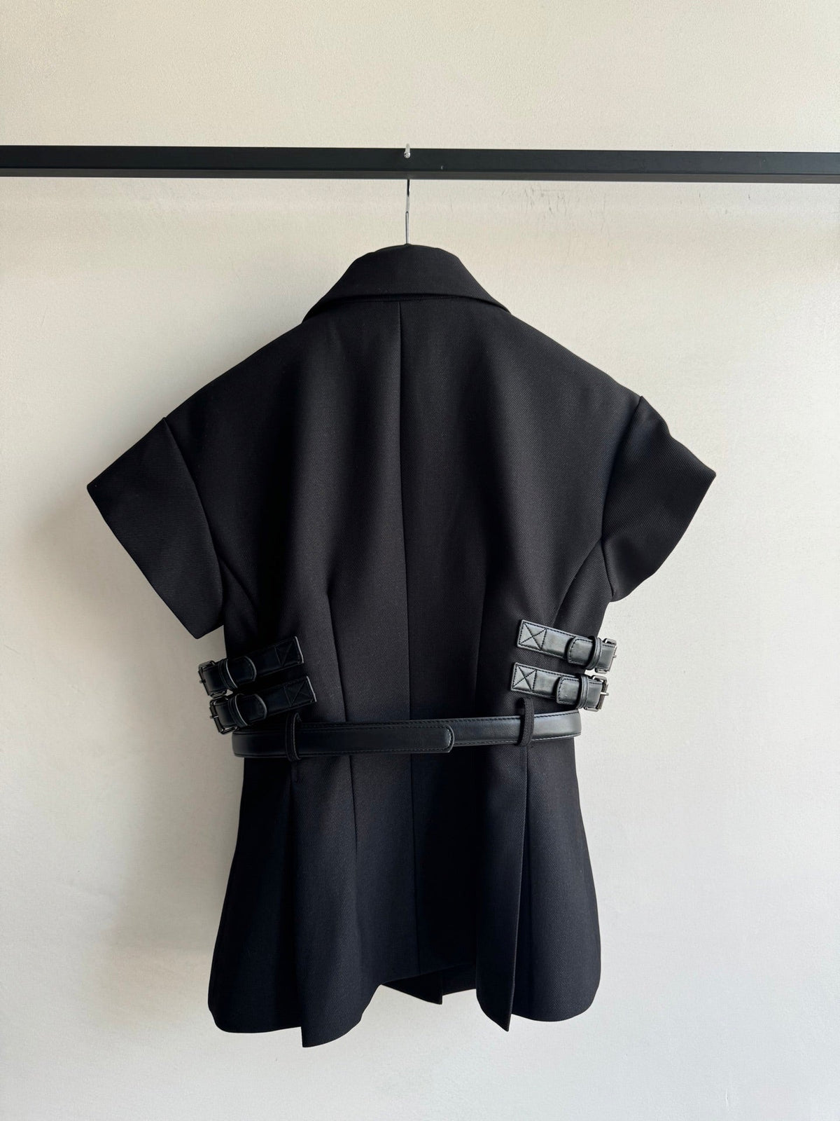 CD 25 Vest With Belt Black Wool Viscose