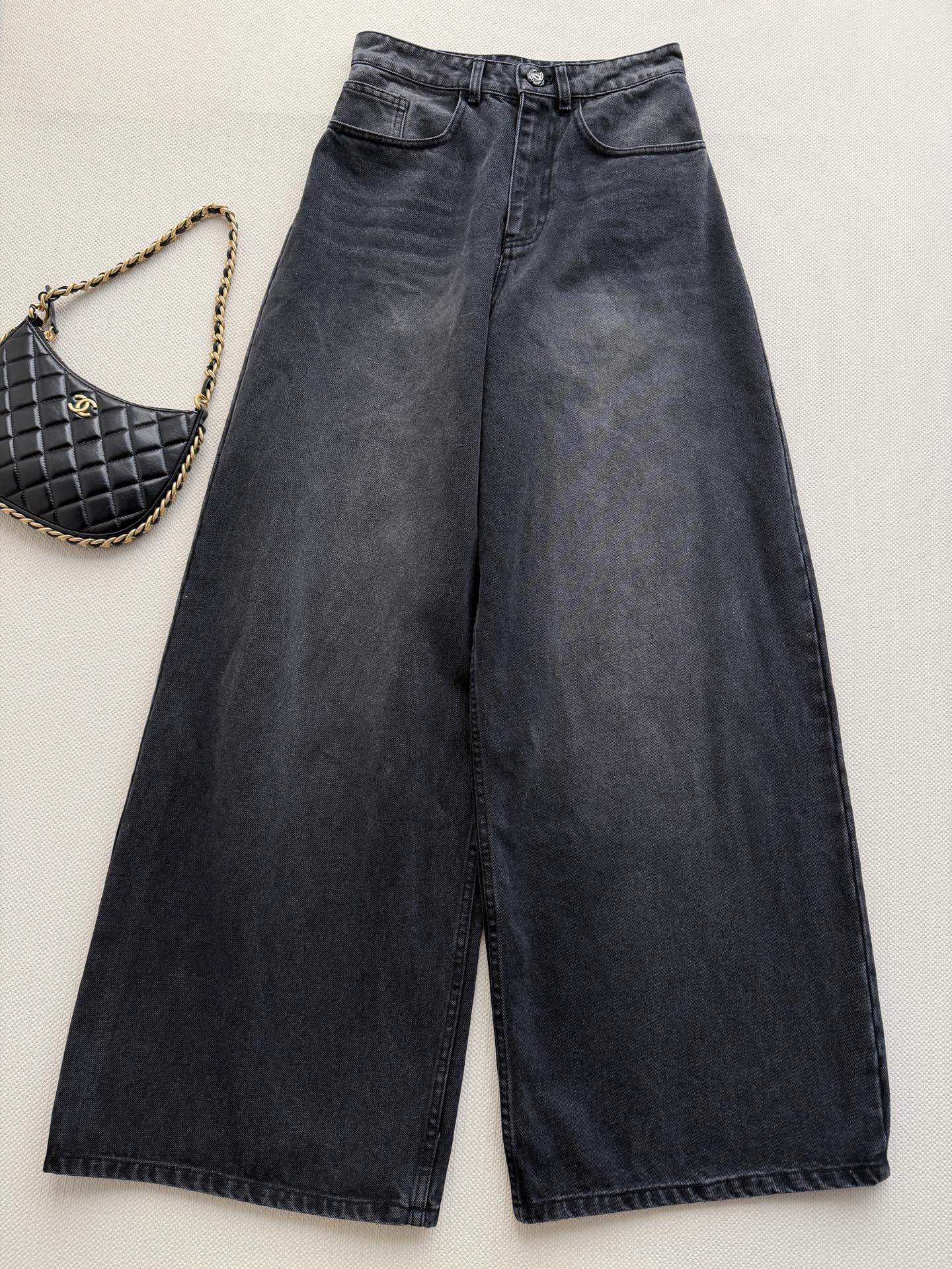 Chanel 2026 Wide-Leg Jeans Black Cotton 635824