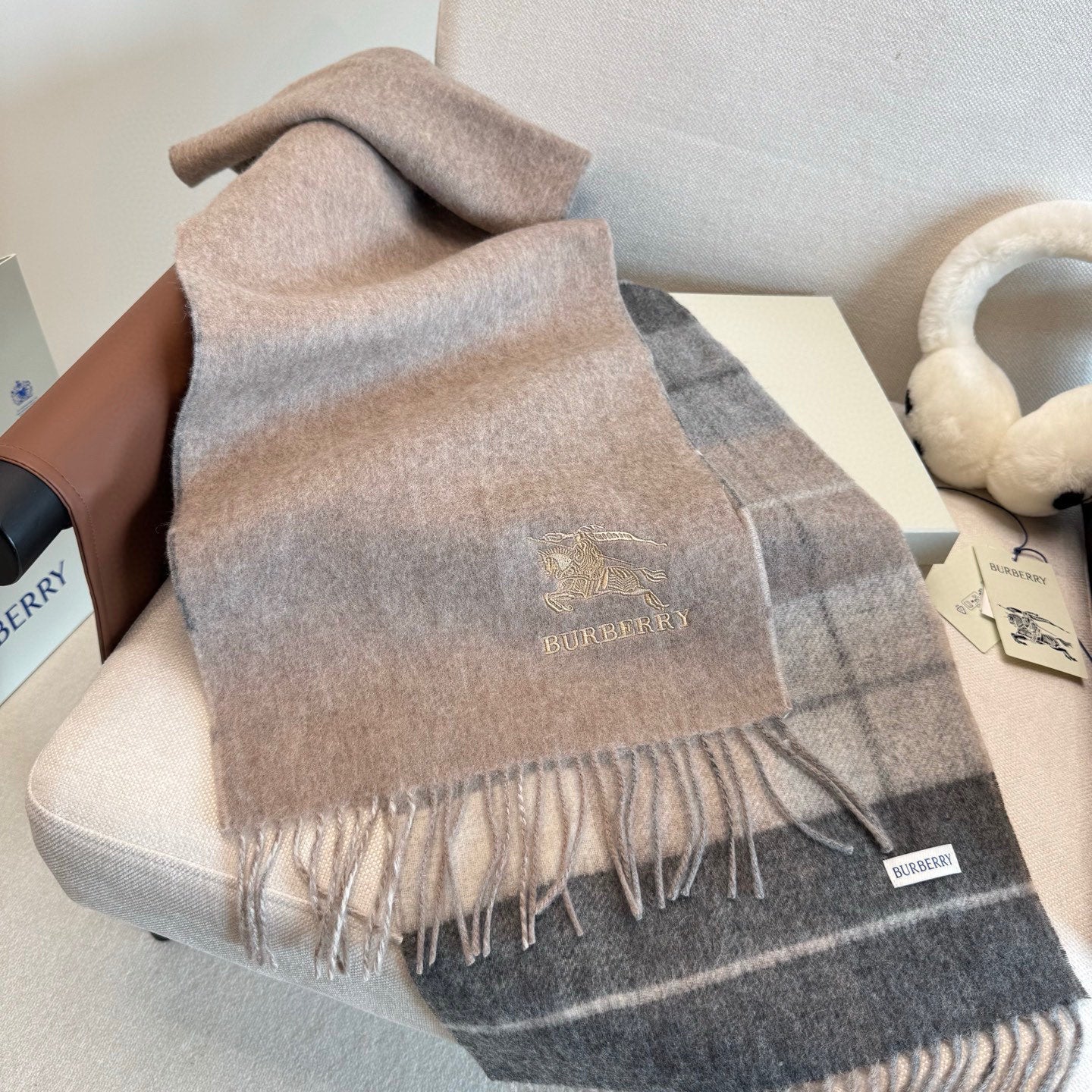 BBR Classic Embroidered Scarf 185CM Gray Cashmere 292802