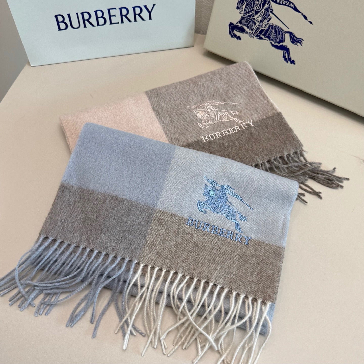 BBR Classic Embroidered Scarf 185CM Gray Brown Cashmere 292812