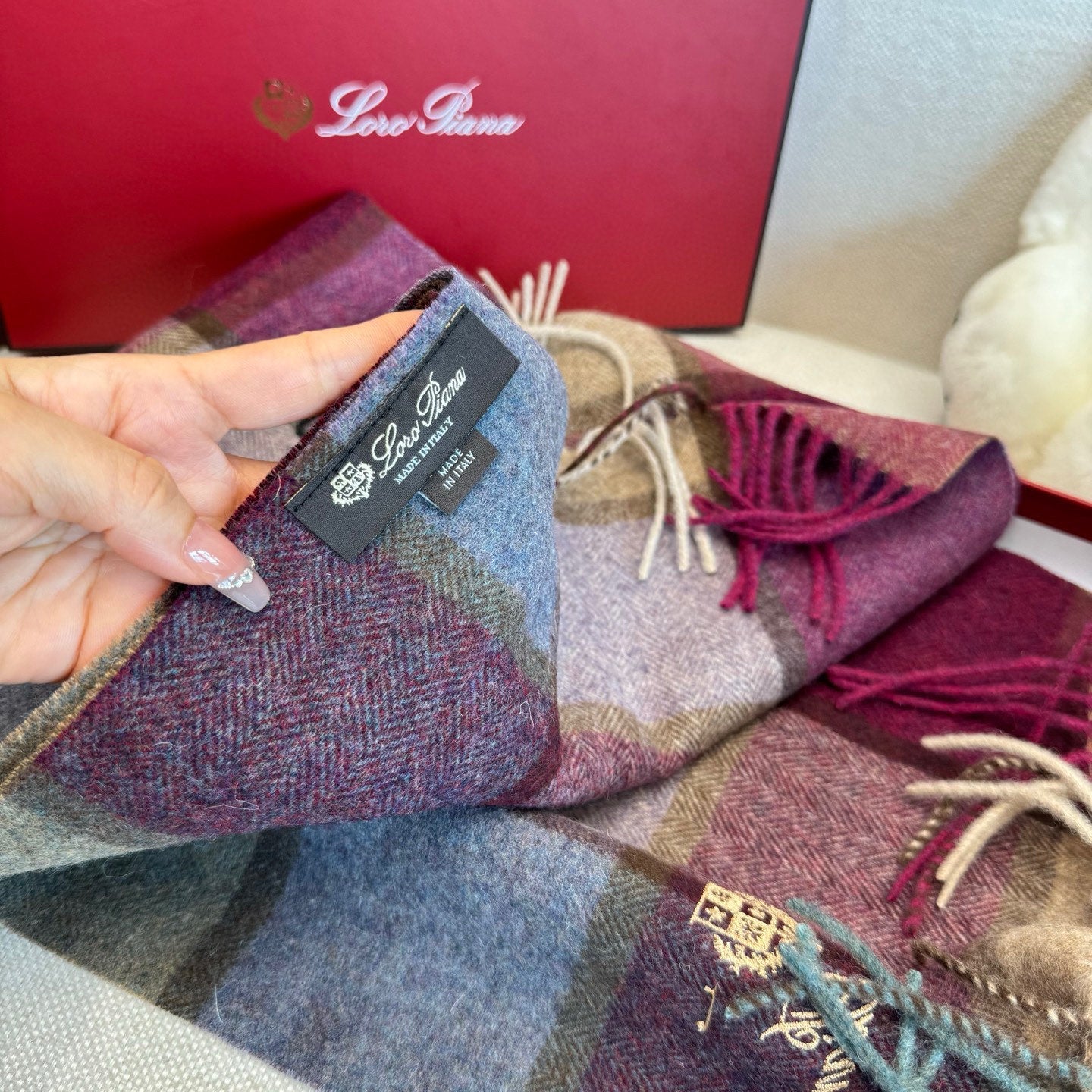 BBR Classic Embroidered Scarf 185CM Purple Cashmere 292818