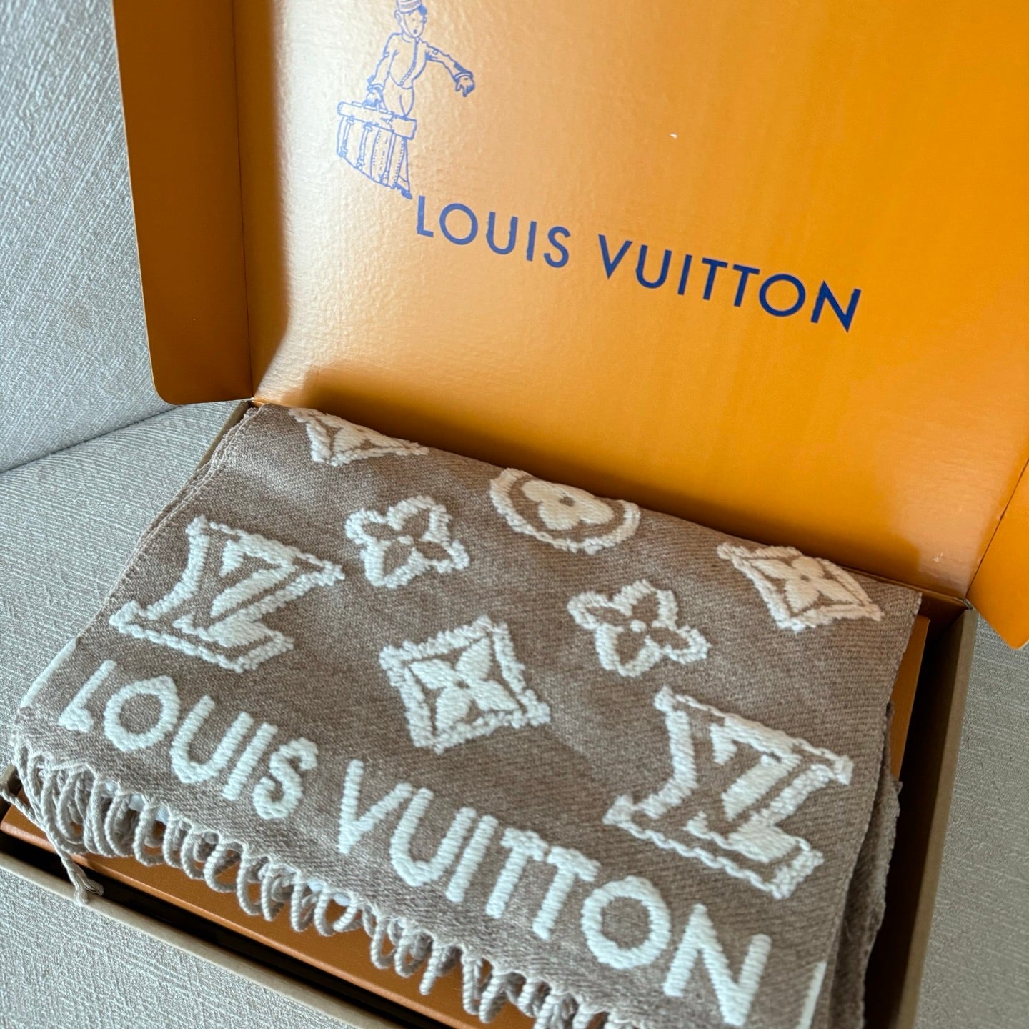 LV 3D Scarf 220cm Light Brown Sheep Wool 967207