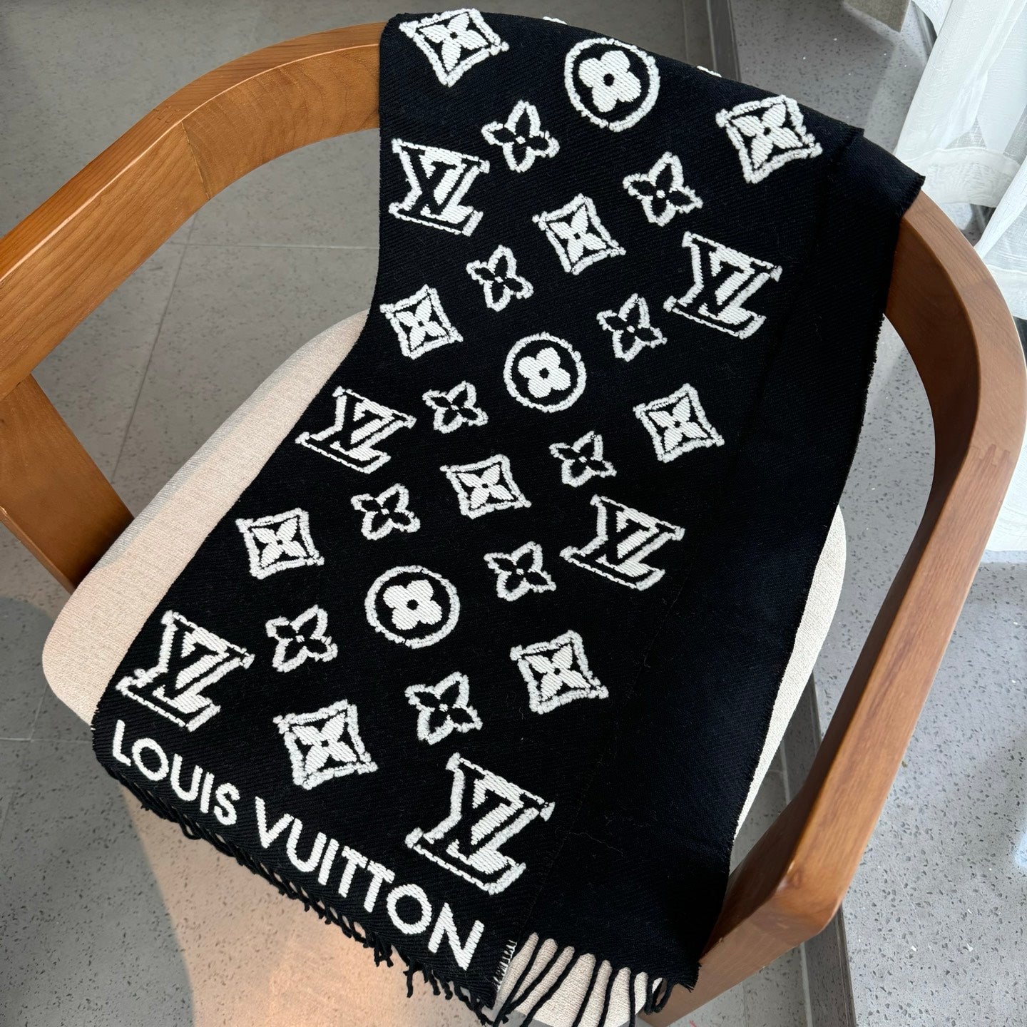 LV 3D Scarf 220cm Black Sheep Wool 967205