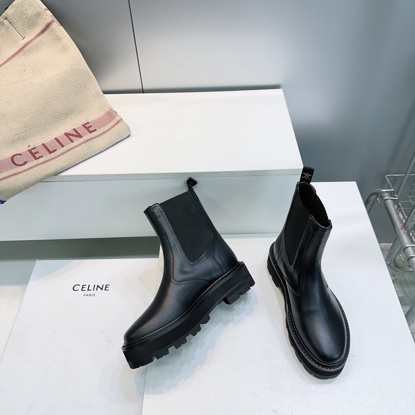 Celine 2026 Chunky Chelsea Boots Black Calfskin 107301