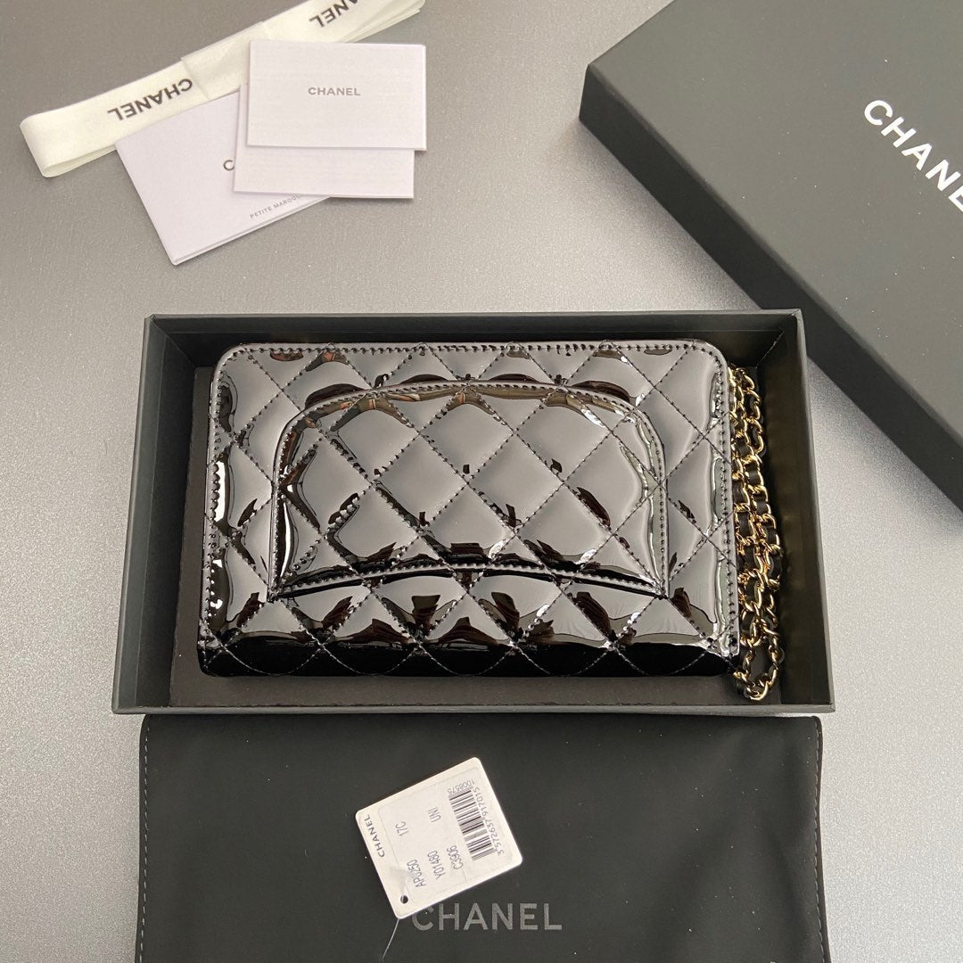 CC Woc 20cm Black Patent Calfskin Gold Hardware