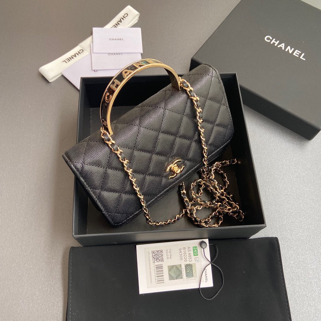 CC Woc 20cm Top Handle Black Grained Calfskin