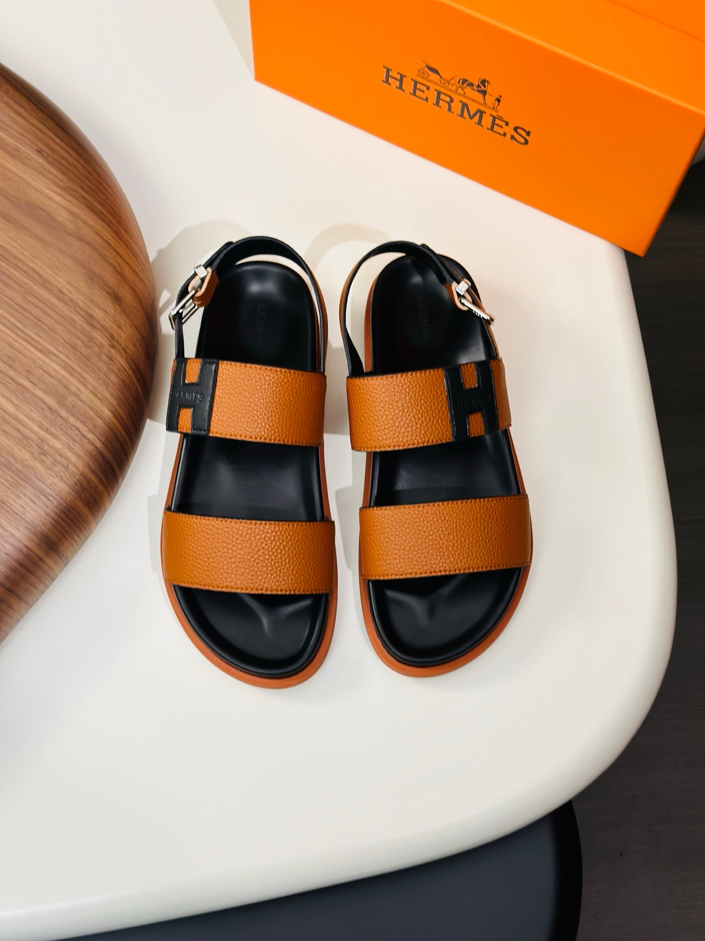 HM Men's Sandals Orange Cowhide 684857