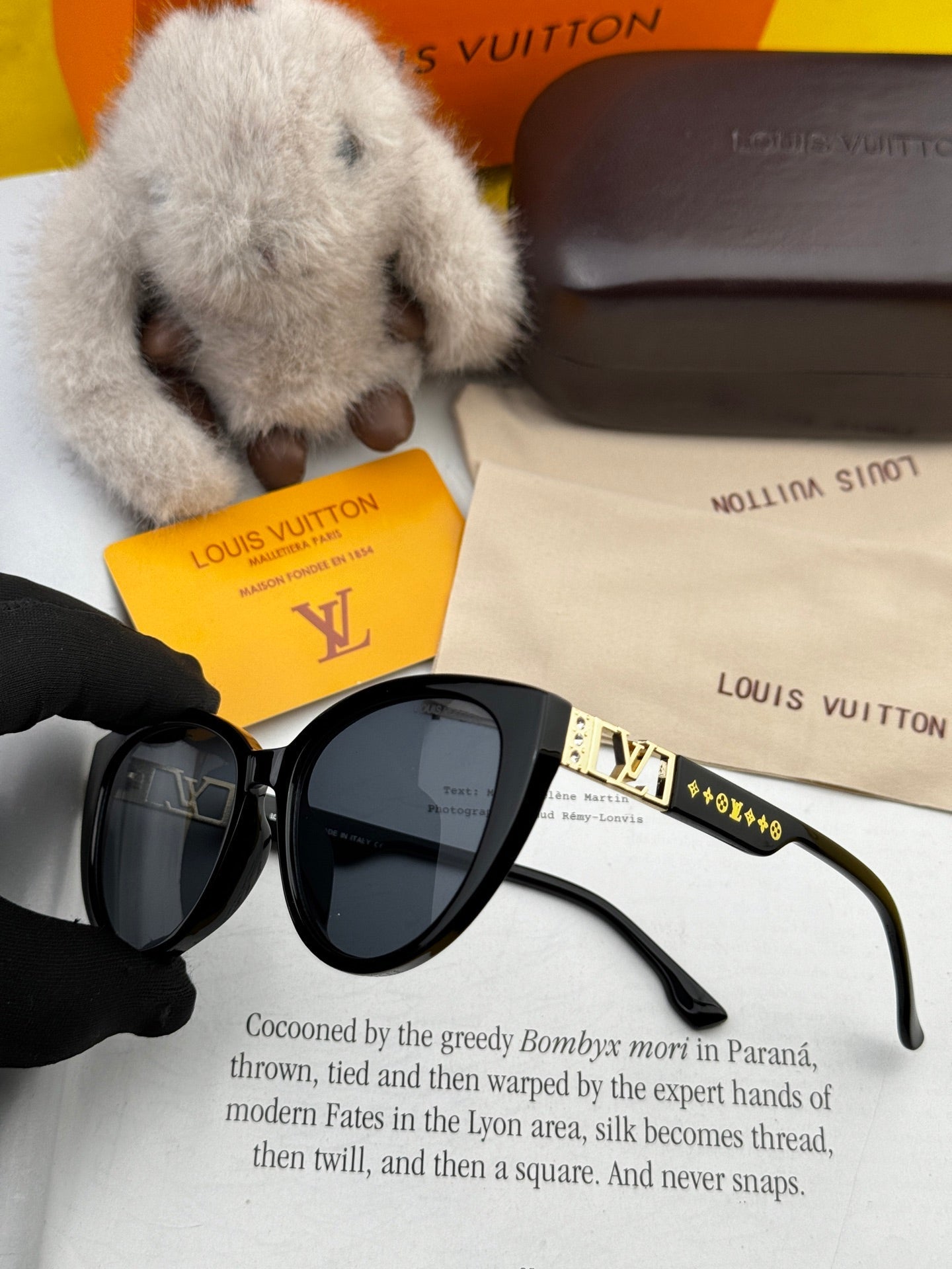 LV 2025 Sunglasses 558379