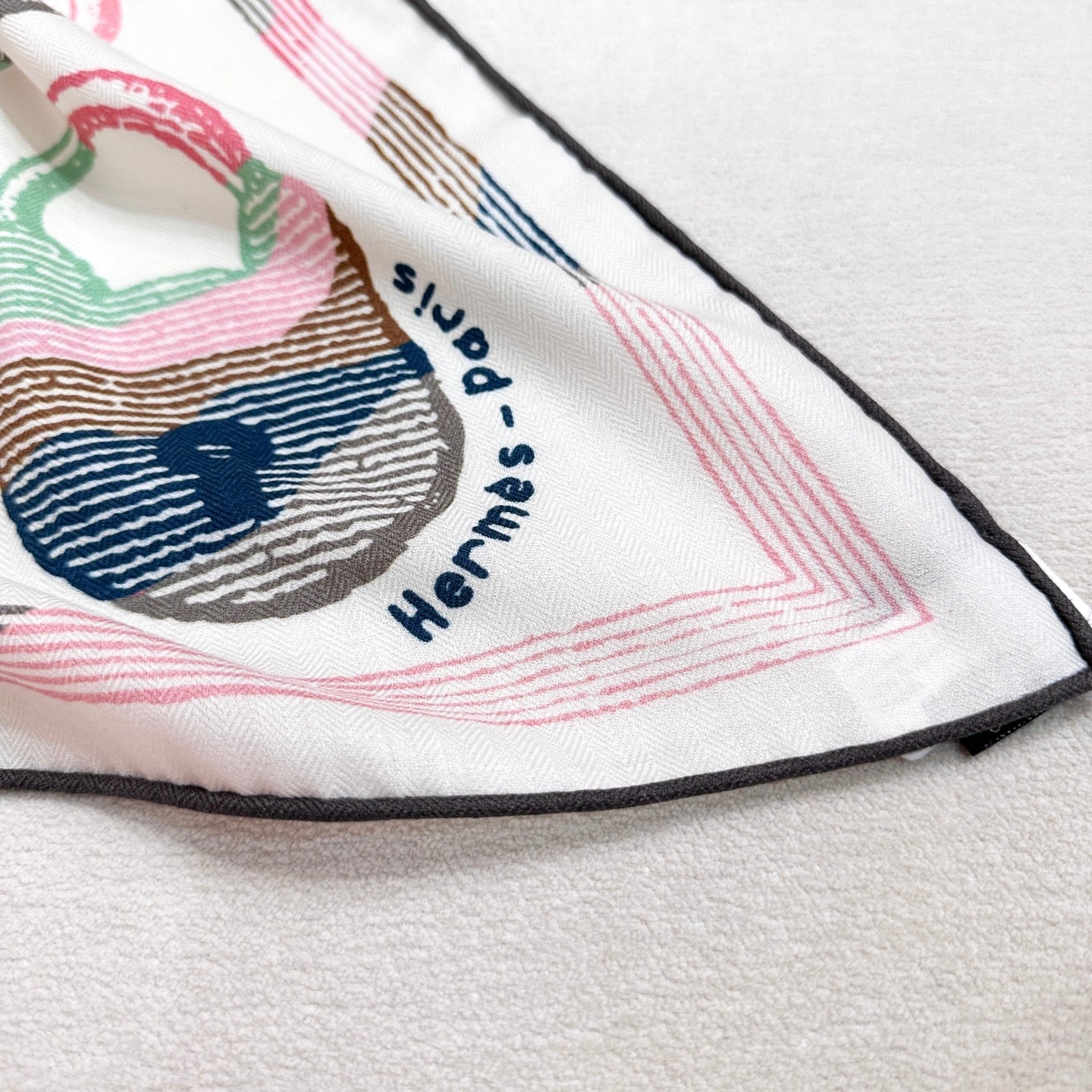 HM Reversible Shawl Scarf 135CM White Pink Cashmere Silk 969422