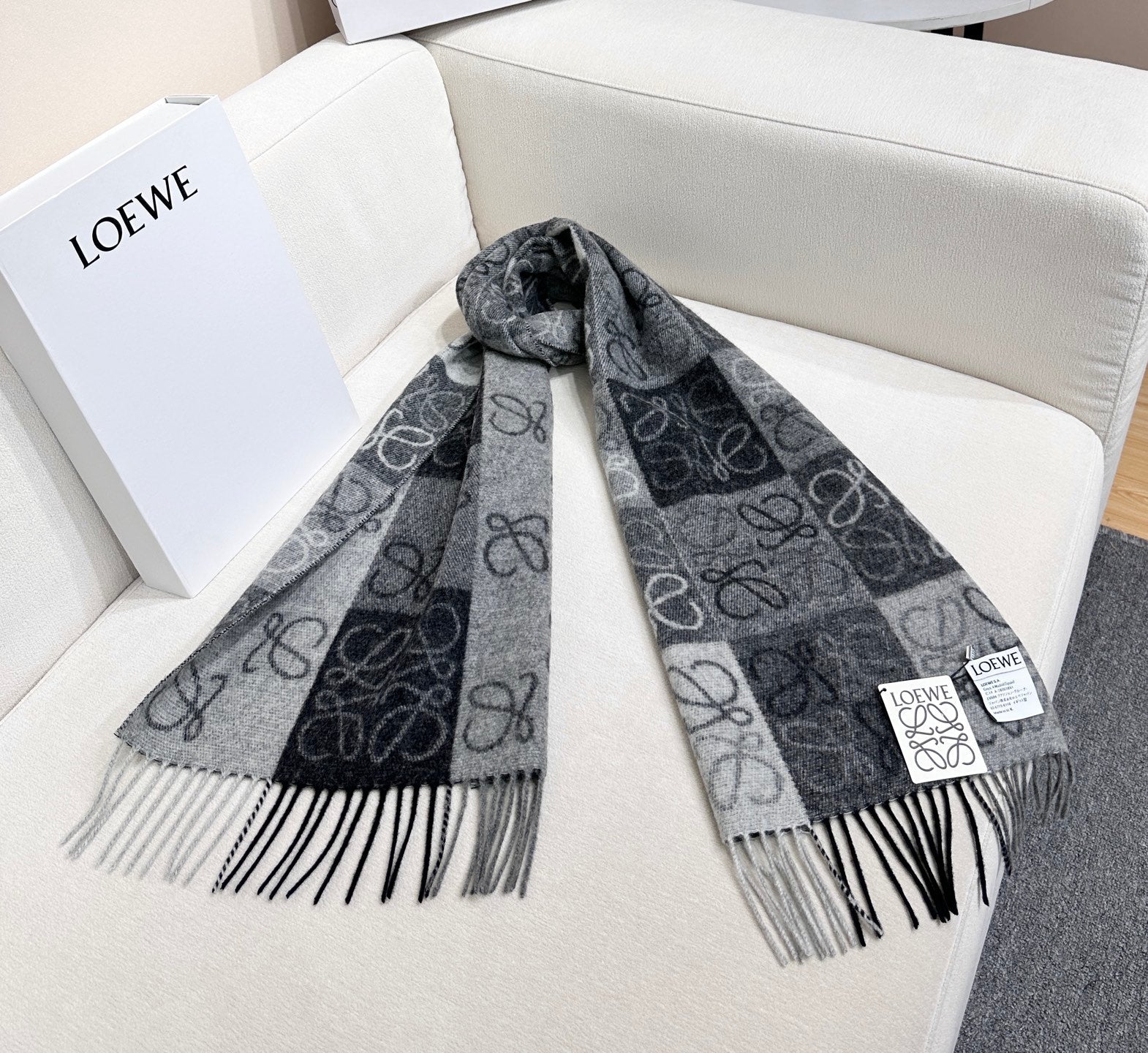 Loewe Scarf 180CM  Black Gray Wool Cashmere 968612