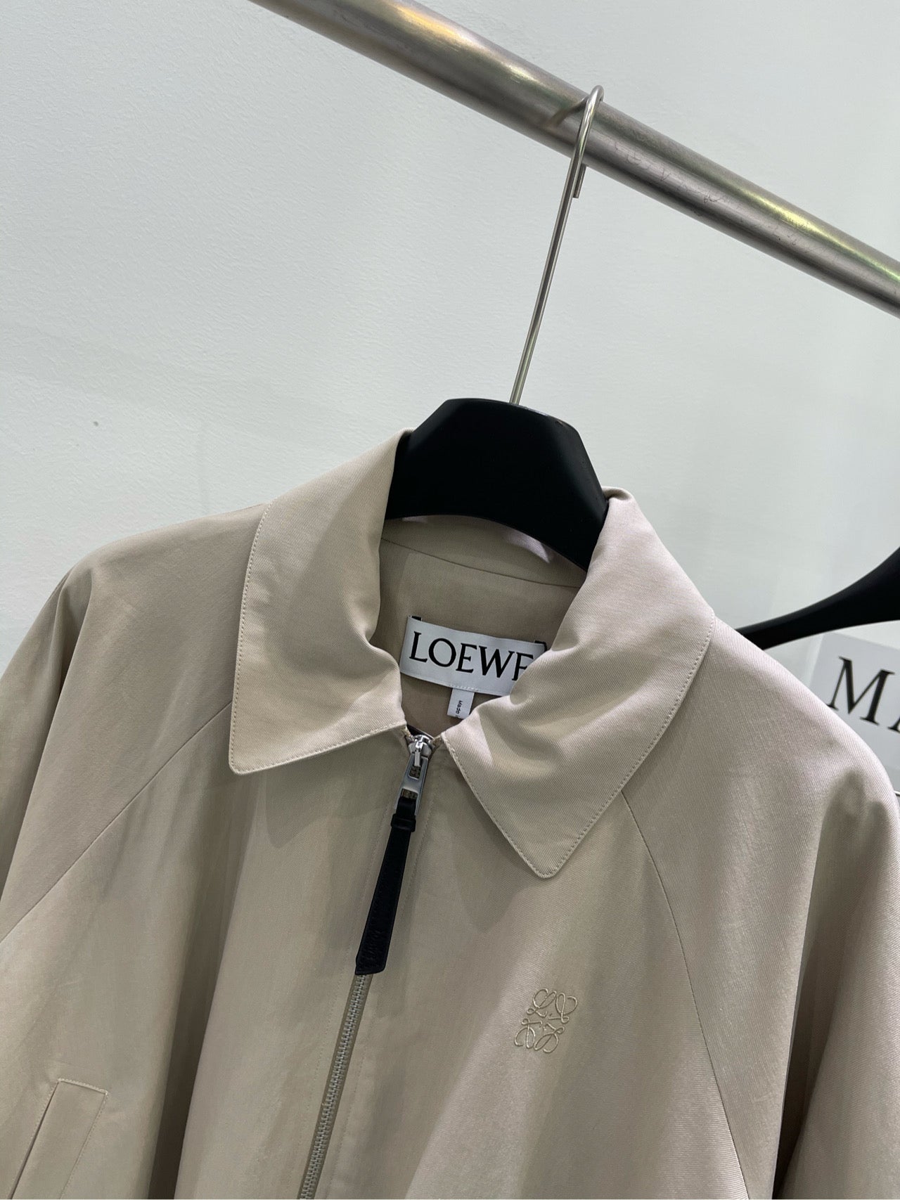 Loewe 2025 Zippered Short Trench Coat Light Khaki Cotton 217881