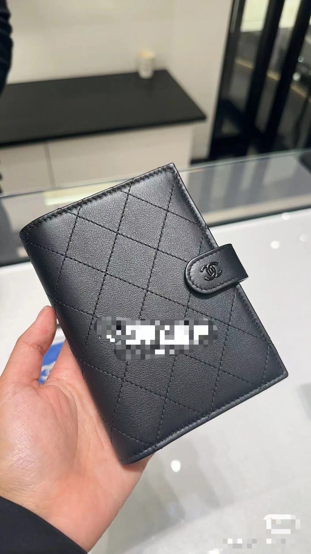 CC BIFOLD WALLET CAVIAR 14 BLACK CALFSKIN