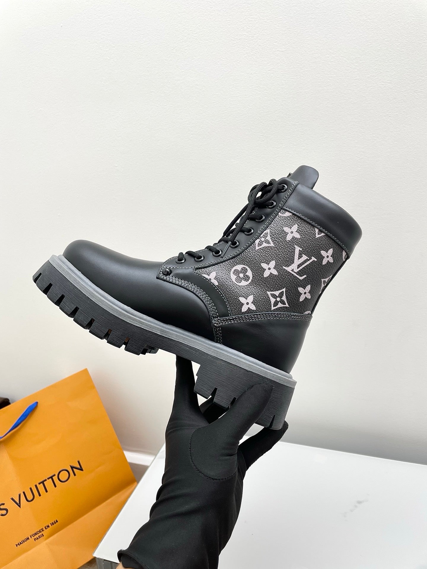 LV 25  Ankle Boots Black Monogram Cowhide 576224