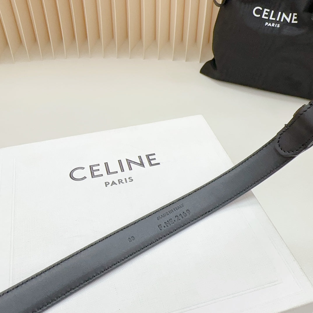 Triomphe Belt 18mm Black Calfskin Gold Buckle Logo Motif Attached