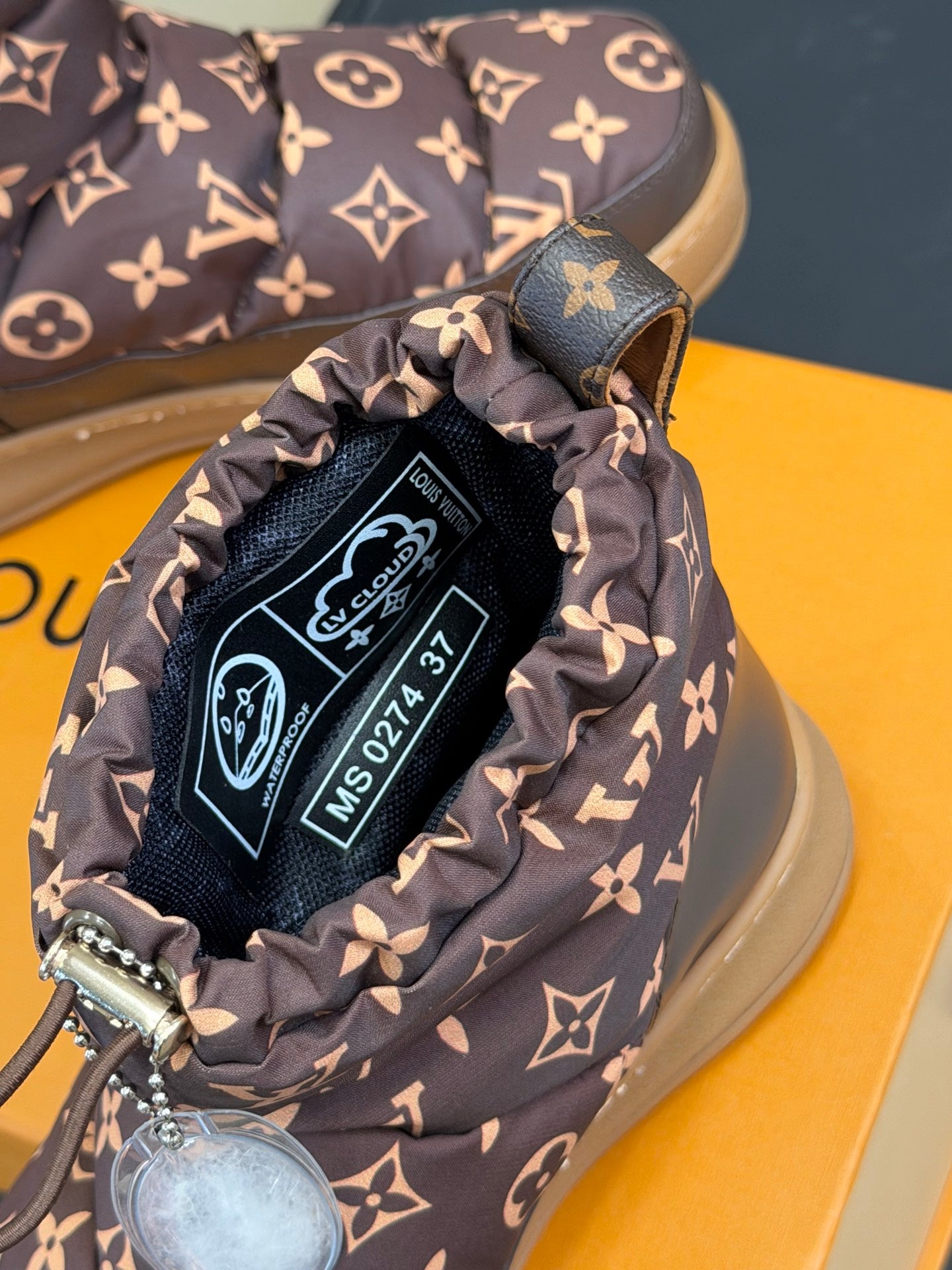 LV 25 Snow Boots Brown Leather Canvas 576938