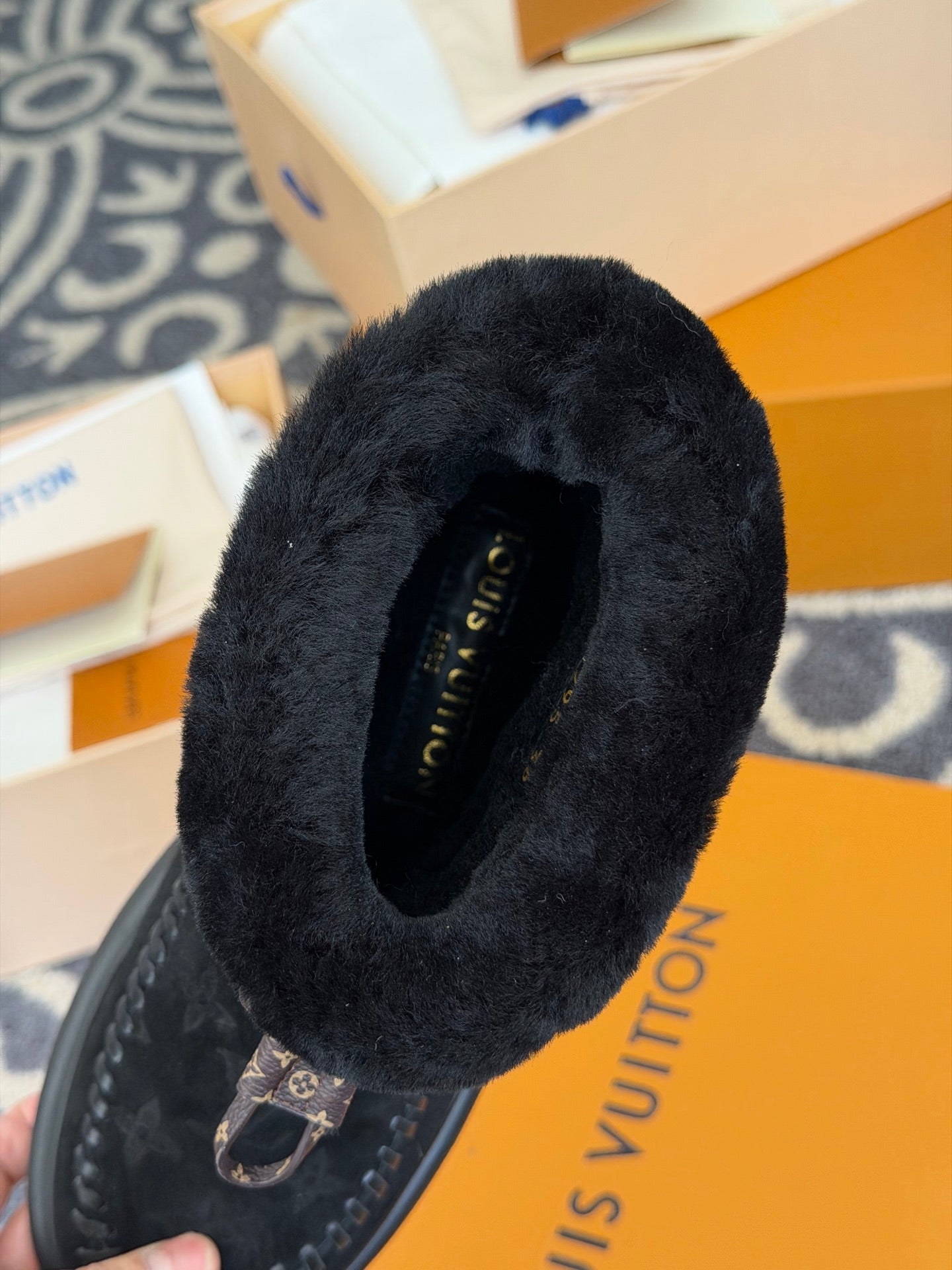 LV 25 Snow Boots Black Monogram Suede 576947