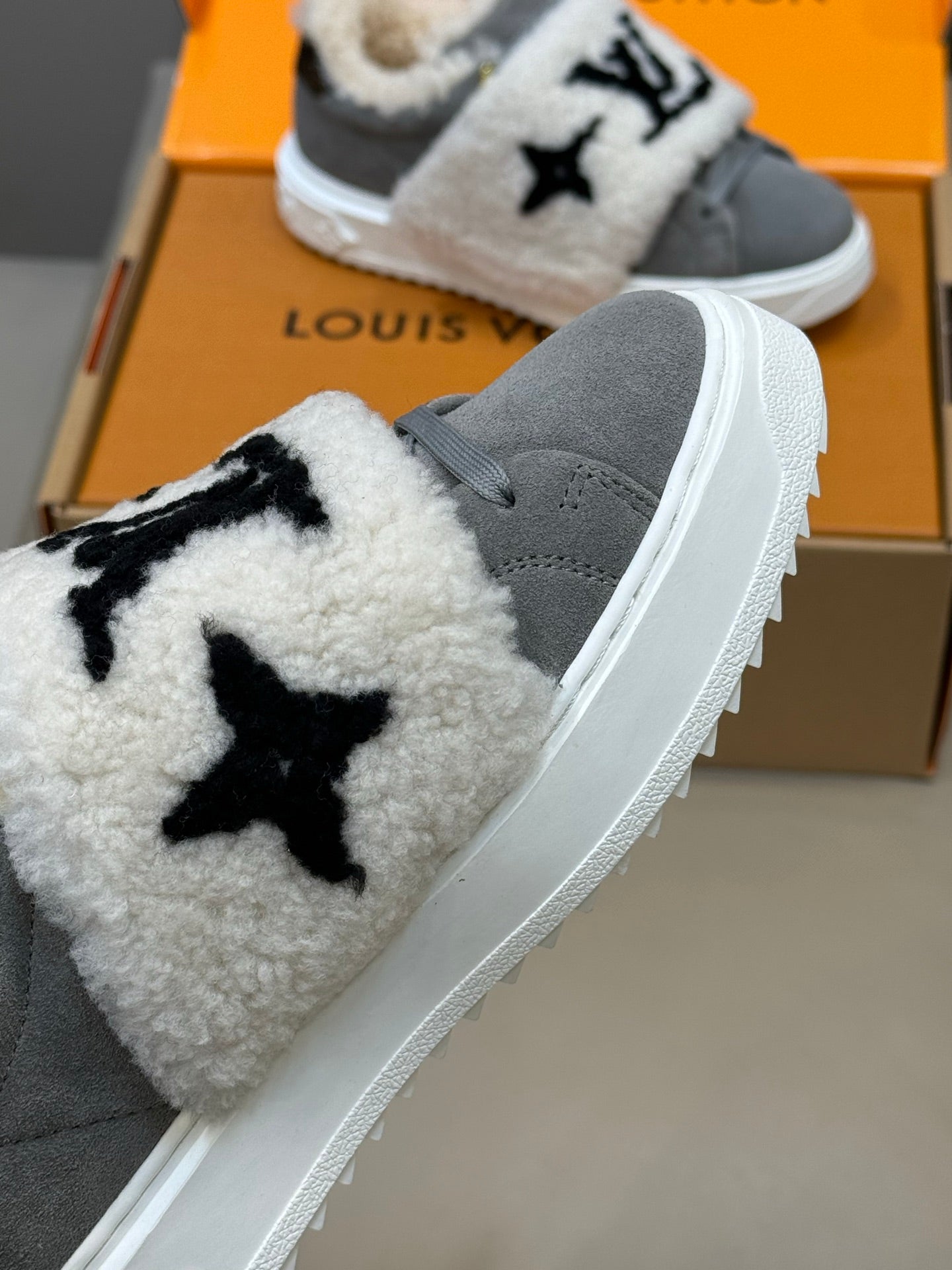 LV 25 Velcro Furry Sneakers Gray White Suede Wool 576950