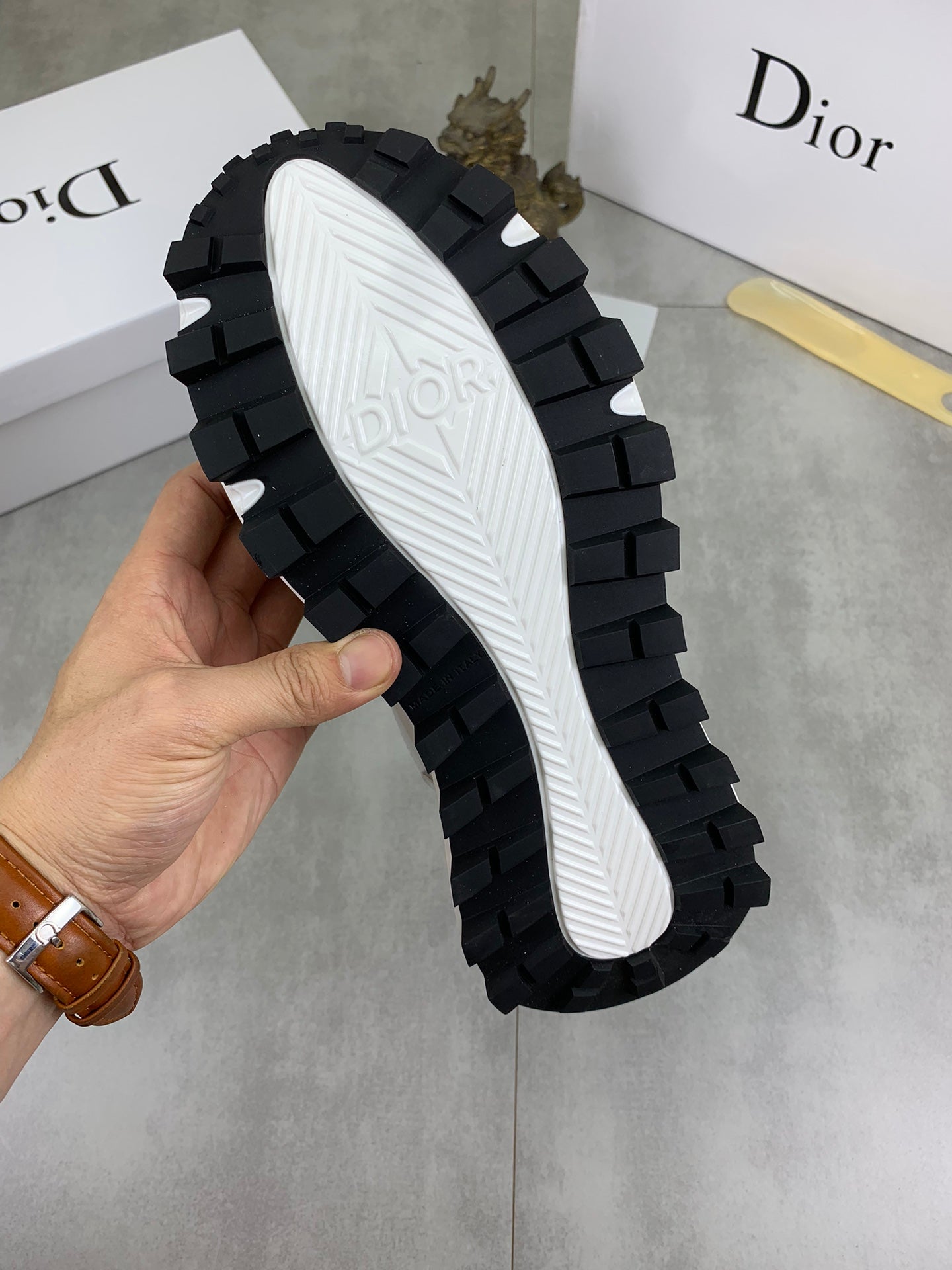 CD B24 SNEAKER BEIGE AND WHITE FABRIC