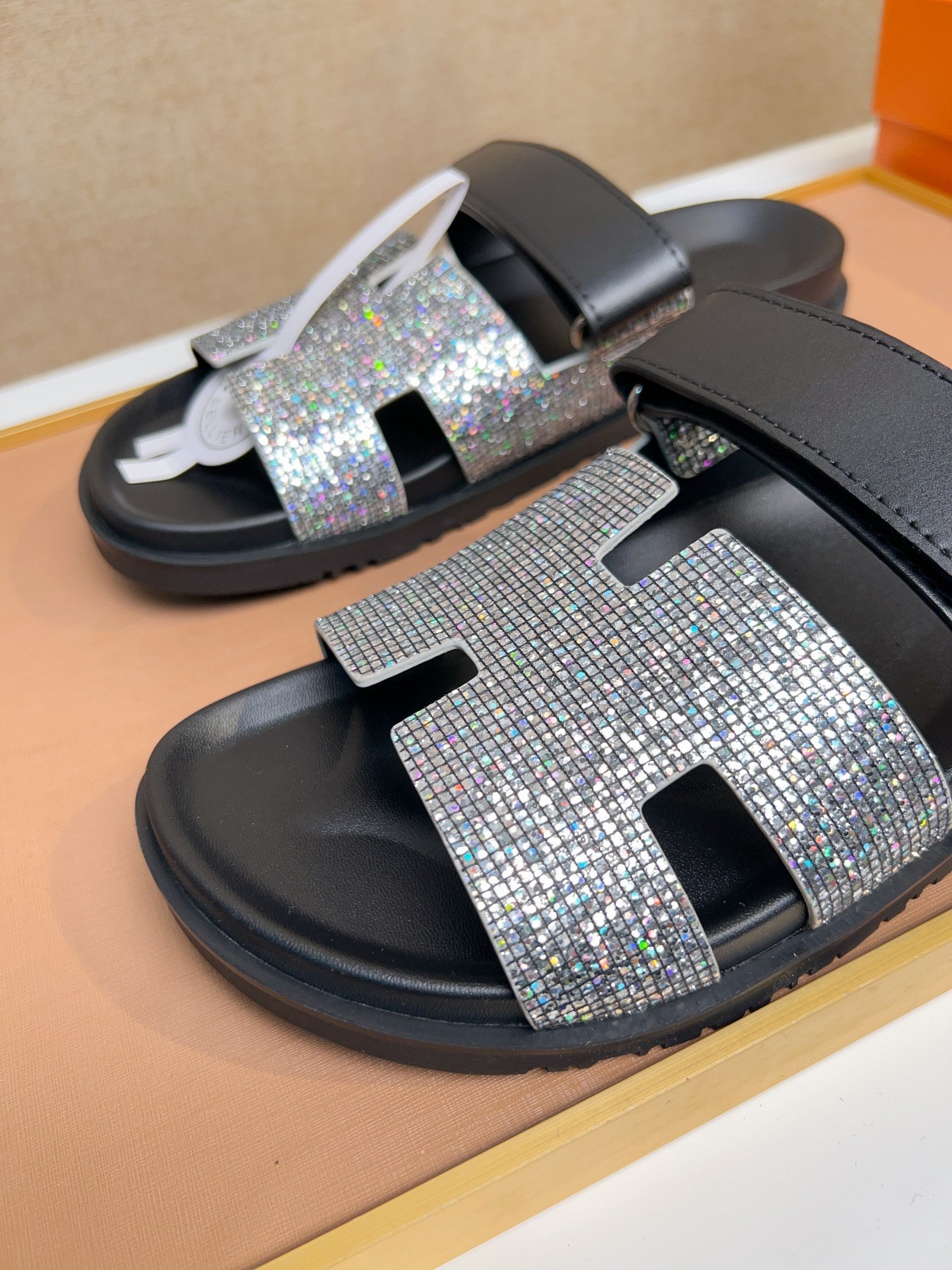 HM Men's Chypre Sandals Silver Diamond Calfskin 735677