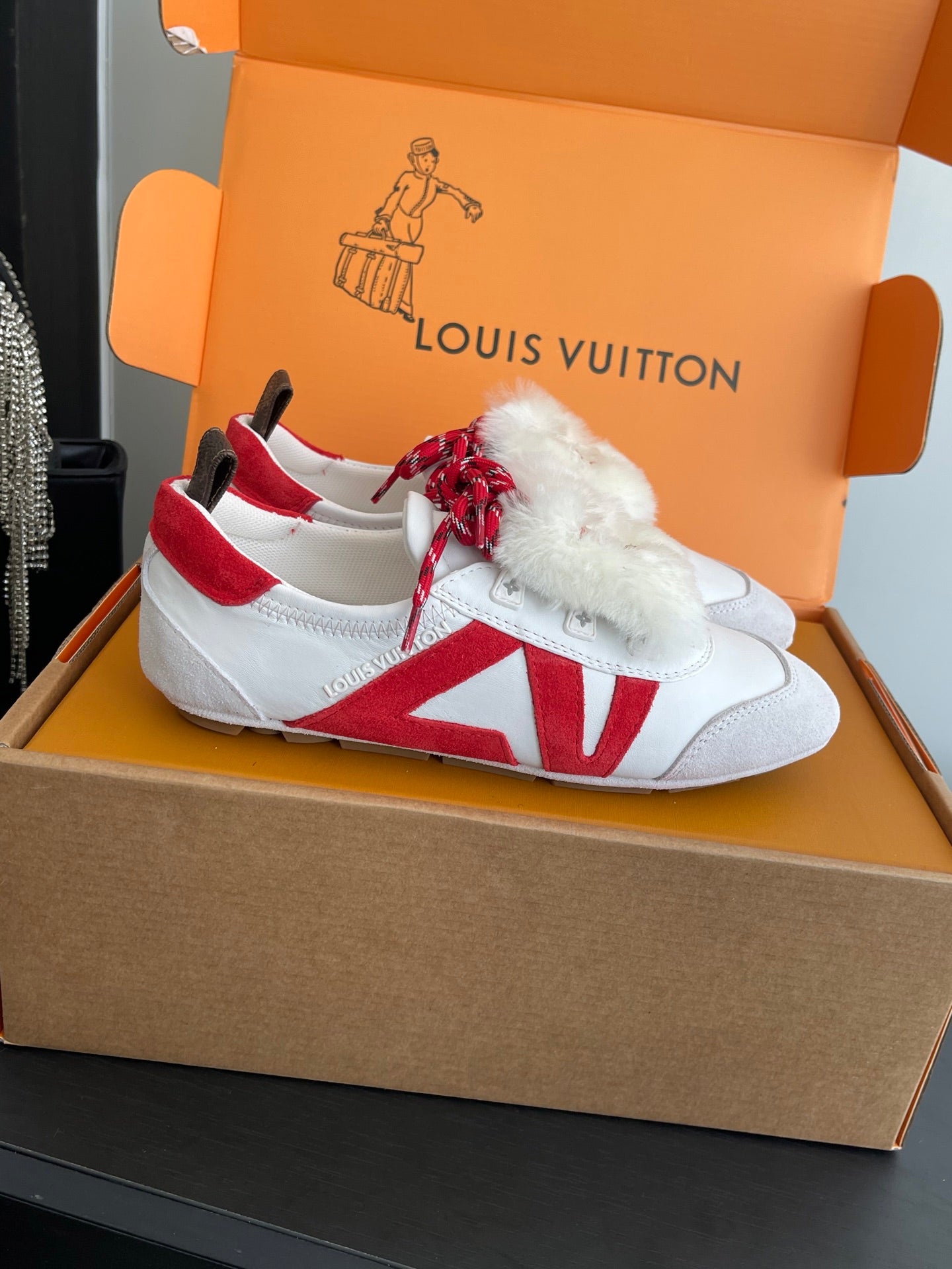 LV 26ss Ballet Sneakers White Red Cowhide Suede 631496
