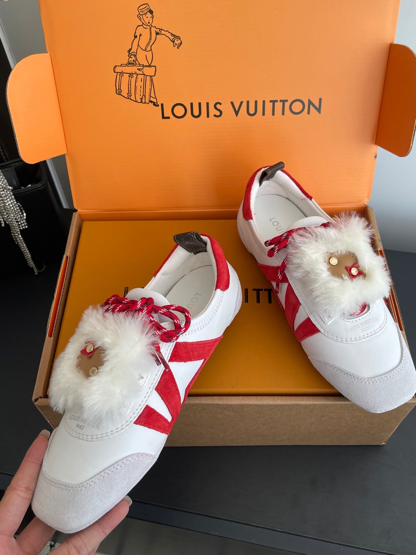 LV 26ss Ballet Sneakers White Red Cowhide Suede 631496
