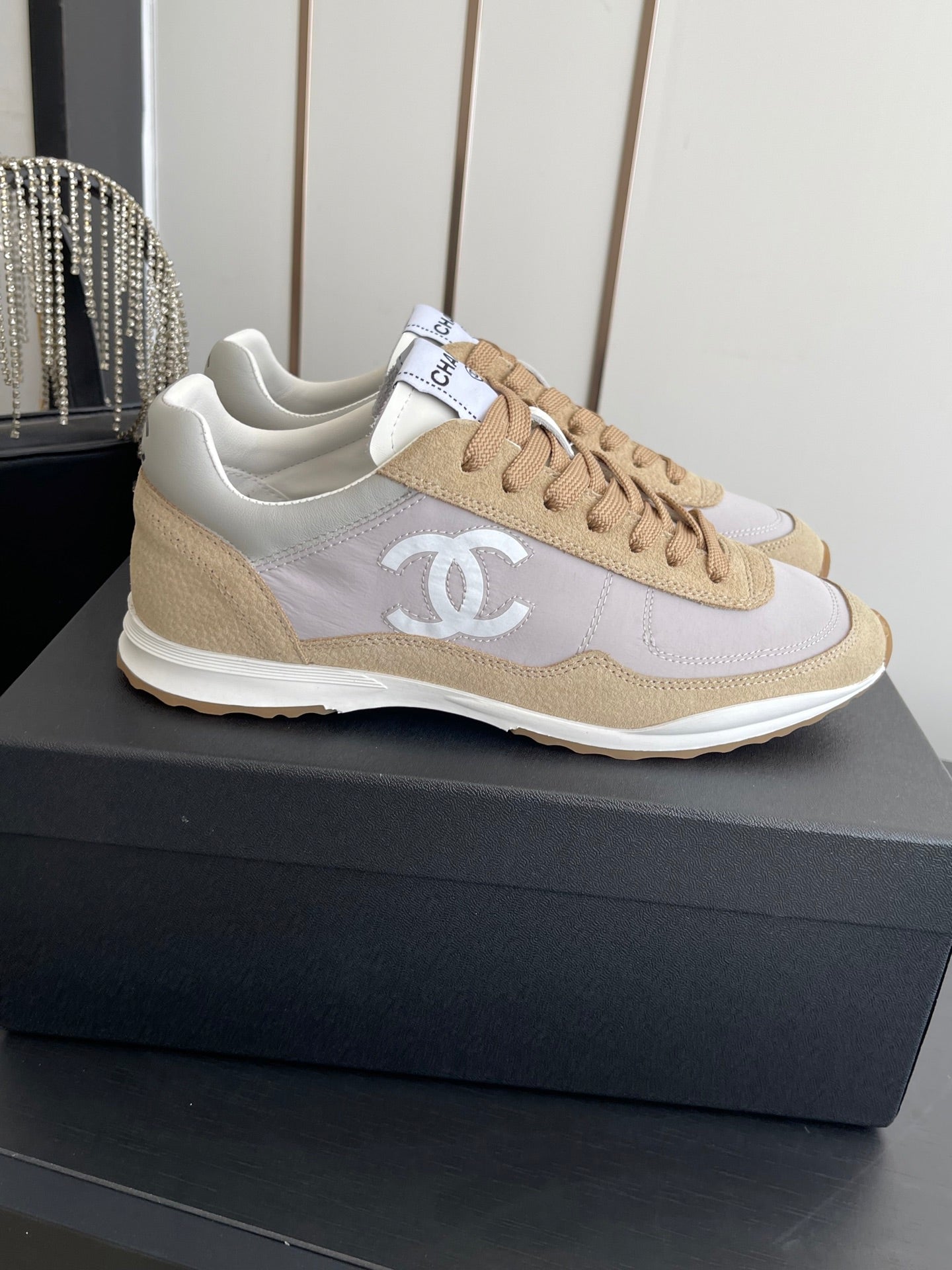 Channel 2026 Sneaker Brown Fabric And Calfskin Suede 895744