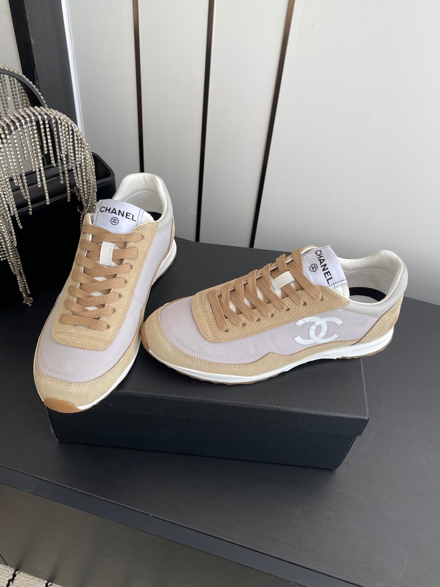 Channel 2026 Sneaker Brown Fabric And Calfskin Suede 895744