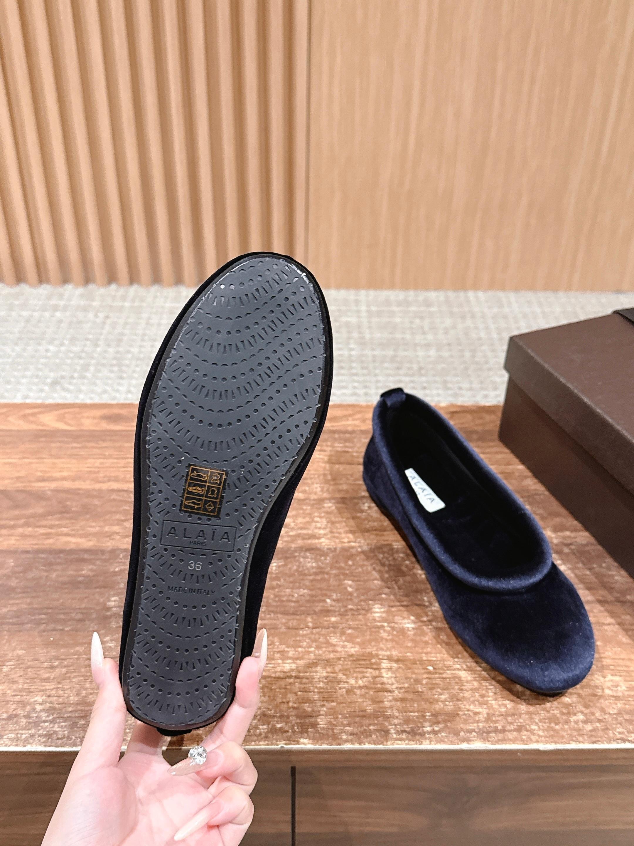 Alaia 2025 Ballet Flat Dark Blue Velvet 553858