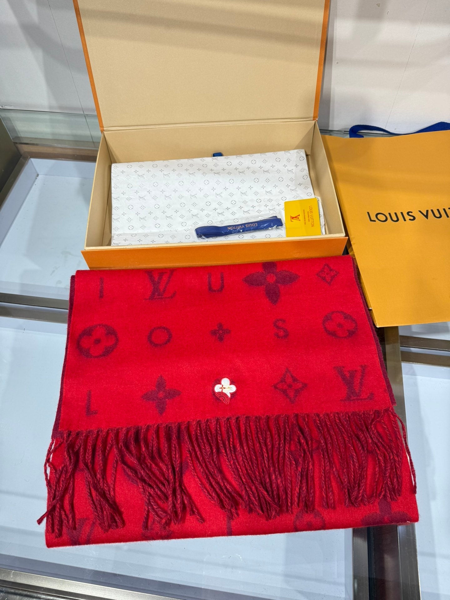 LV Reykjavik Monogram Scarf 220cm Red Cashmere 969395