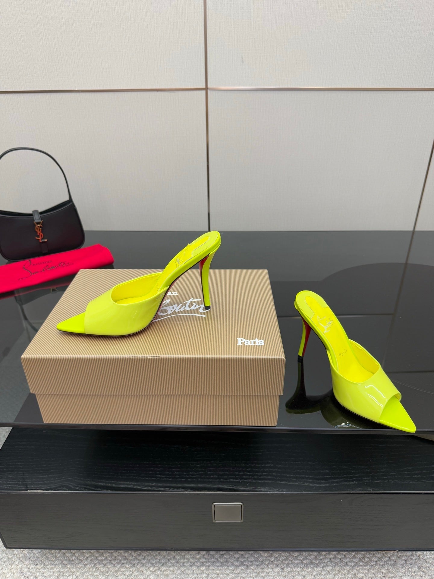 CL 26SS High Heel Sandals 100 Neon Yellow Patent Leather 532170
